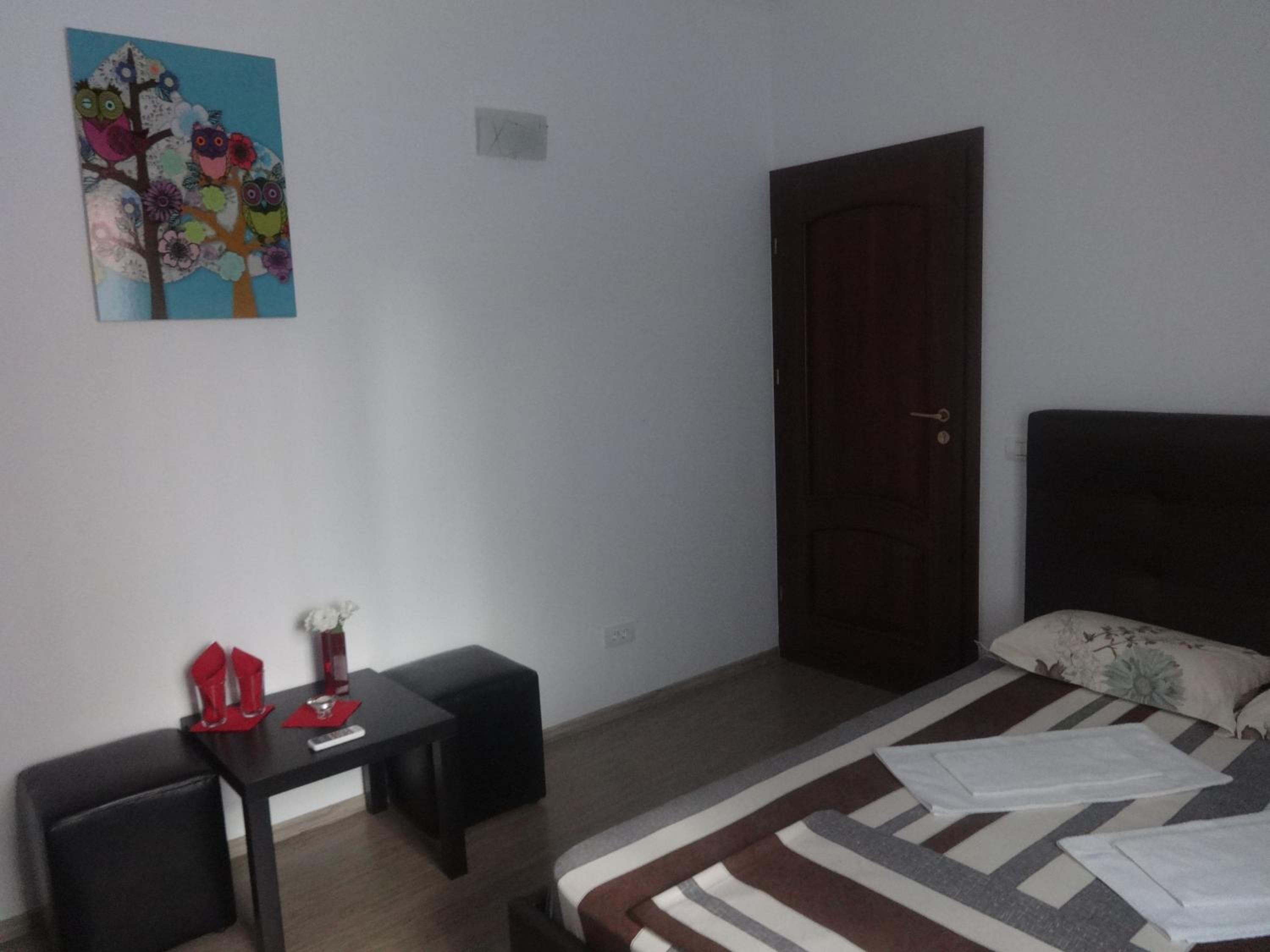 Double Room - Photo 4