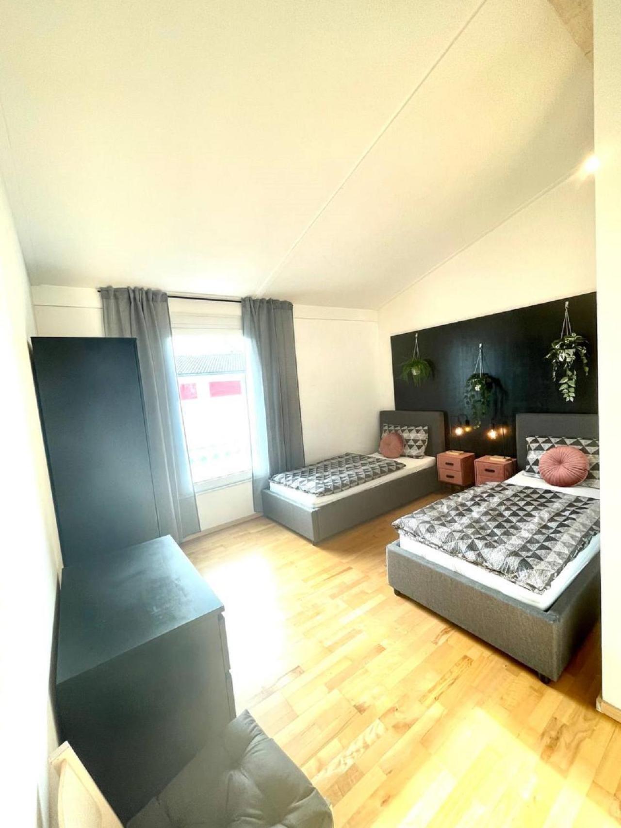 Two-Bedroom Apartment with Terrace photo 2