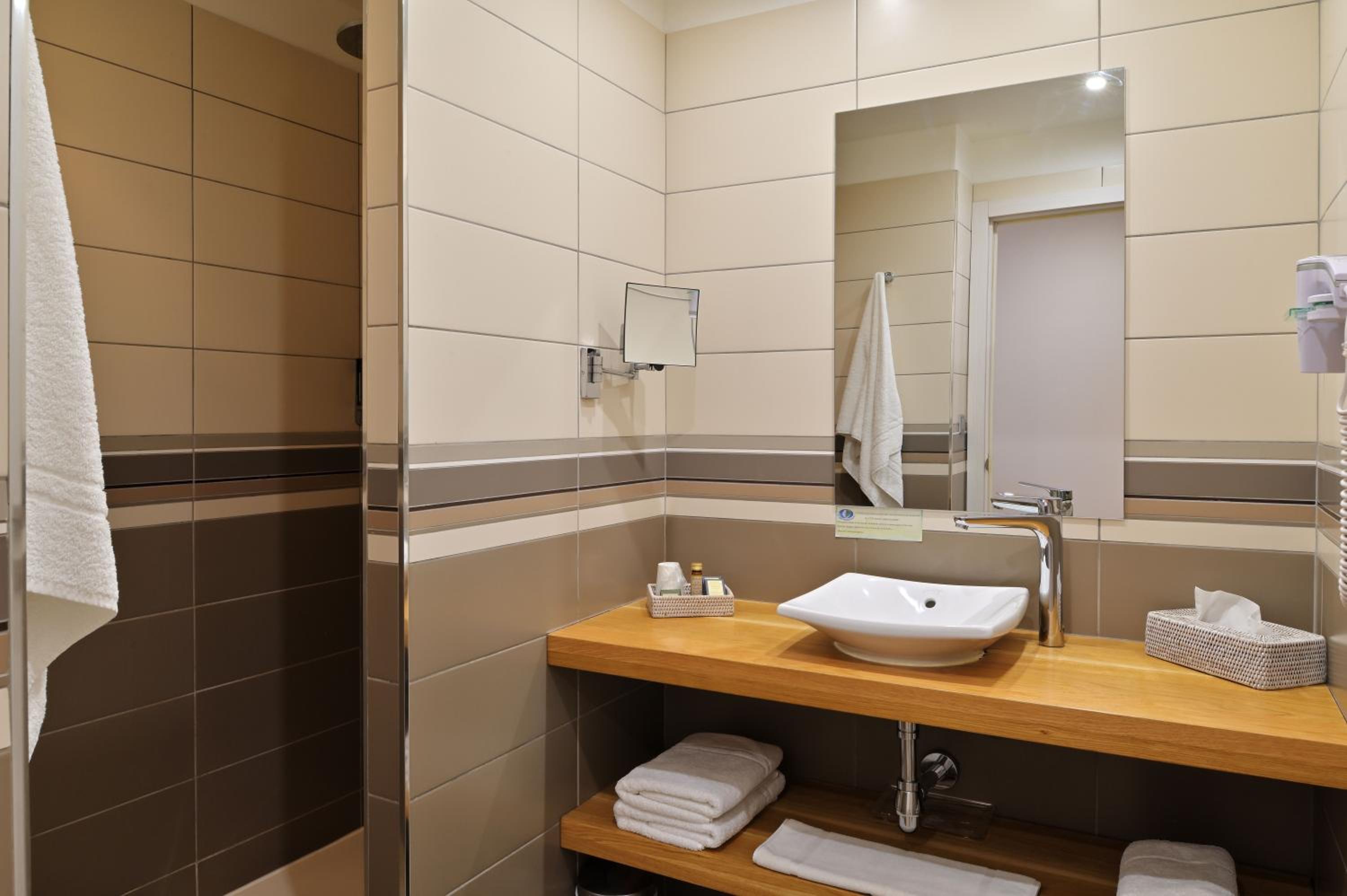 Traditional Double Room with Sea View photo 3