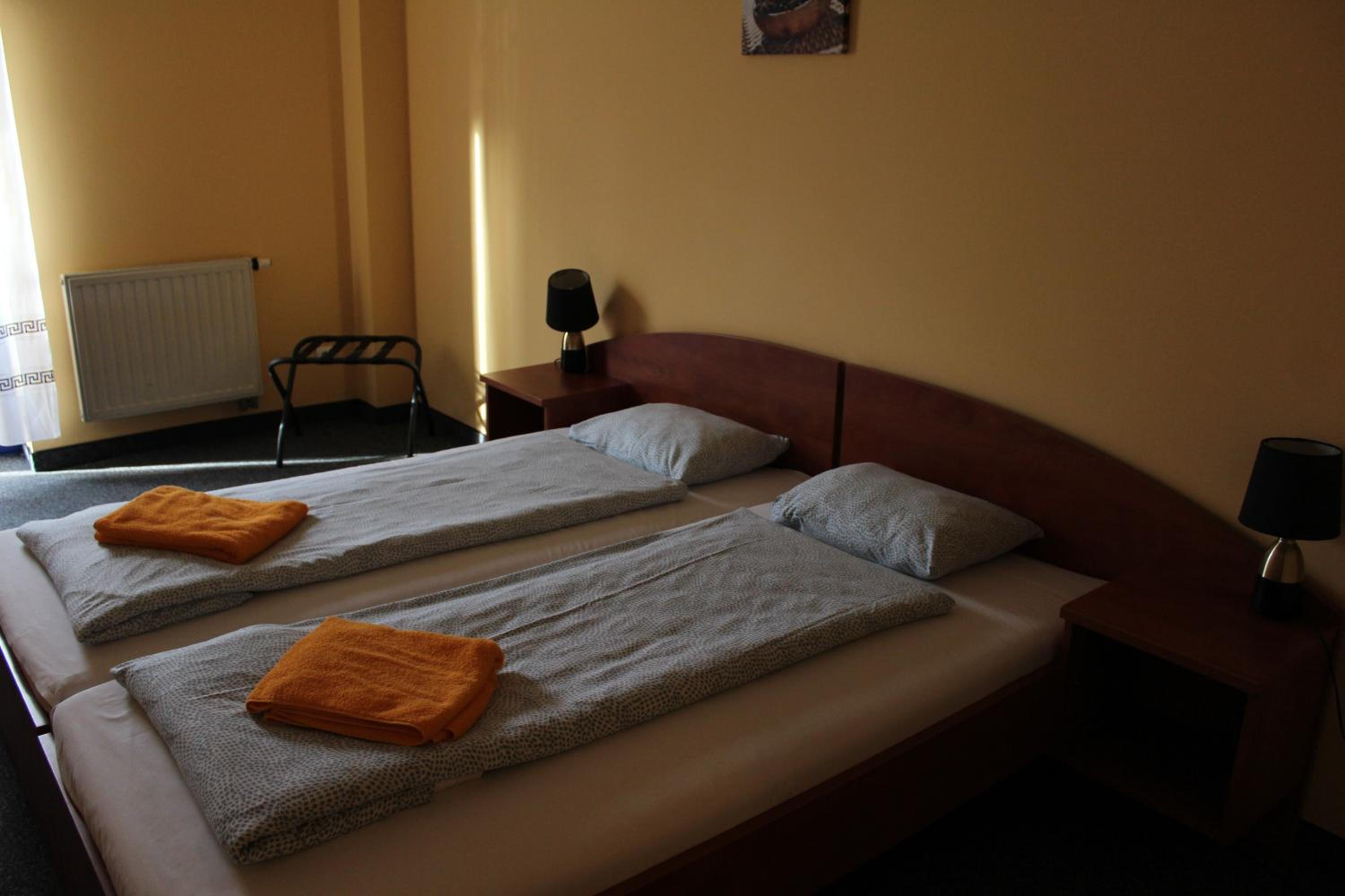 Double or Twin Room - Photo 14