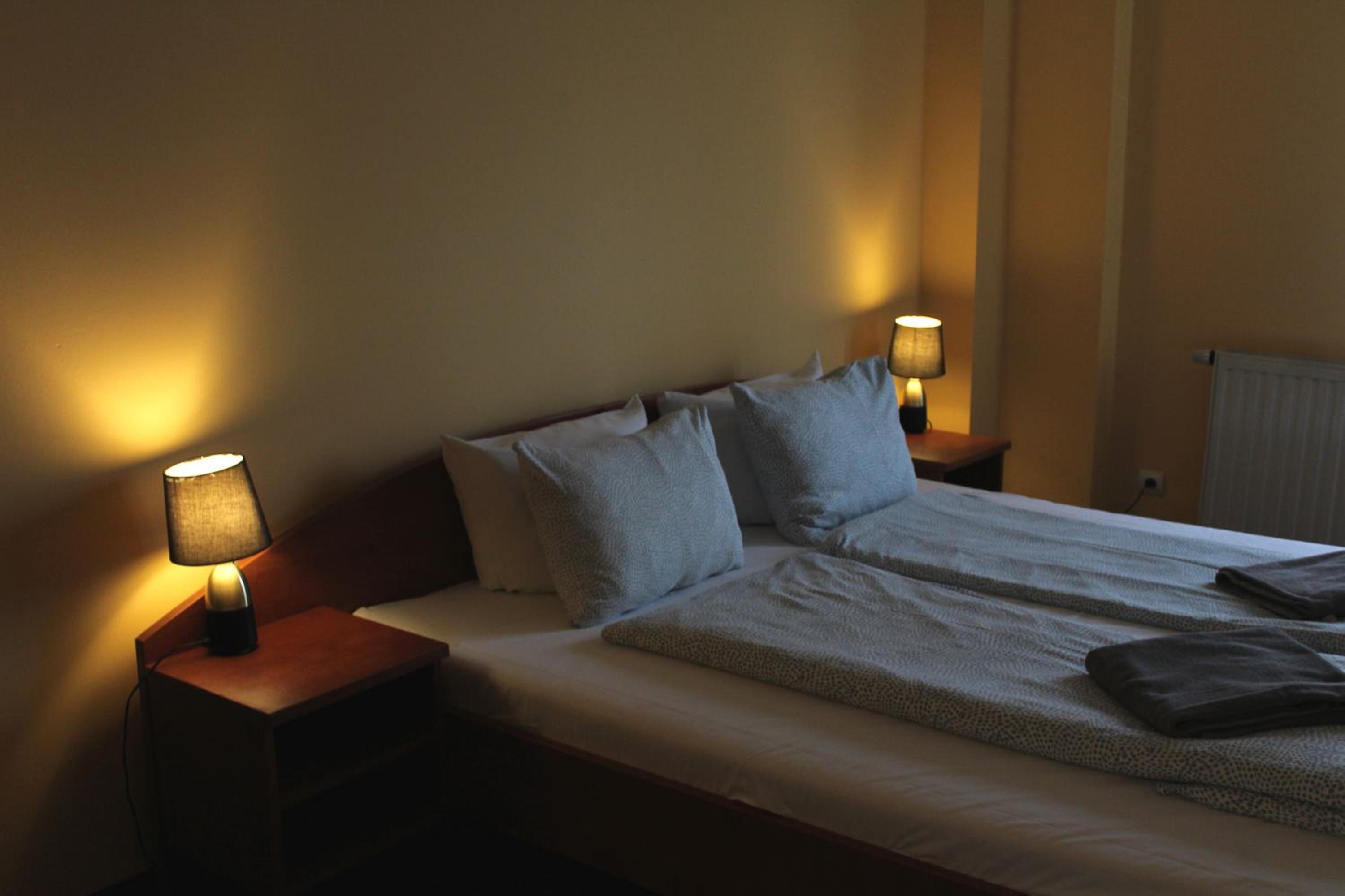 Double or Twin Room - Photo 13