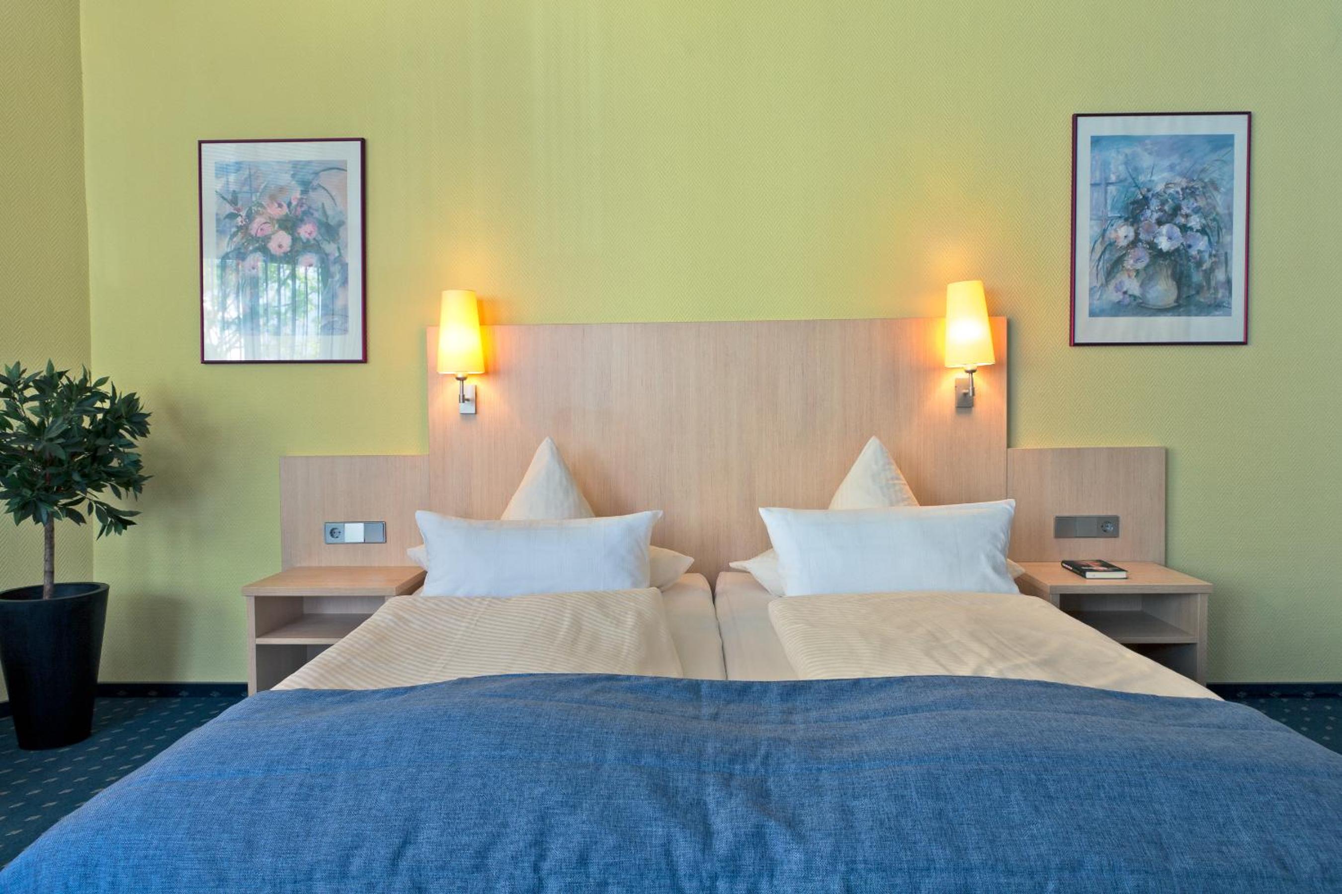 Standard Double Room photo 3