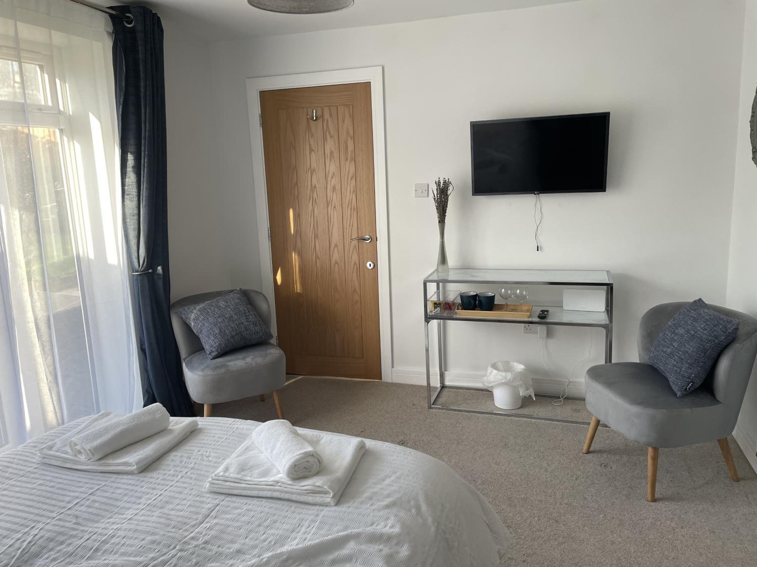 Double Room with Private Bathroom