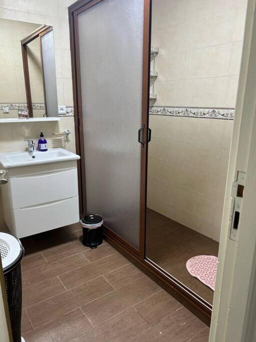 Two-Bedroom Apartment with Balcony photo 3