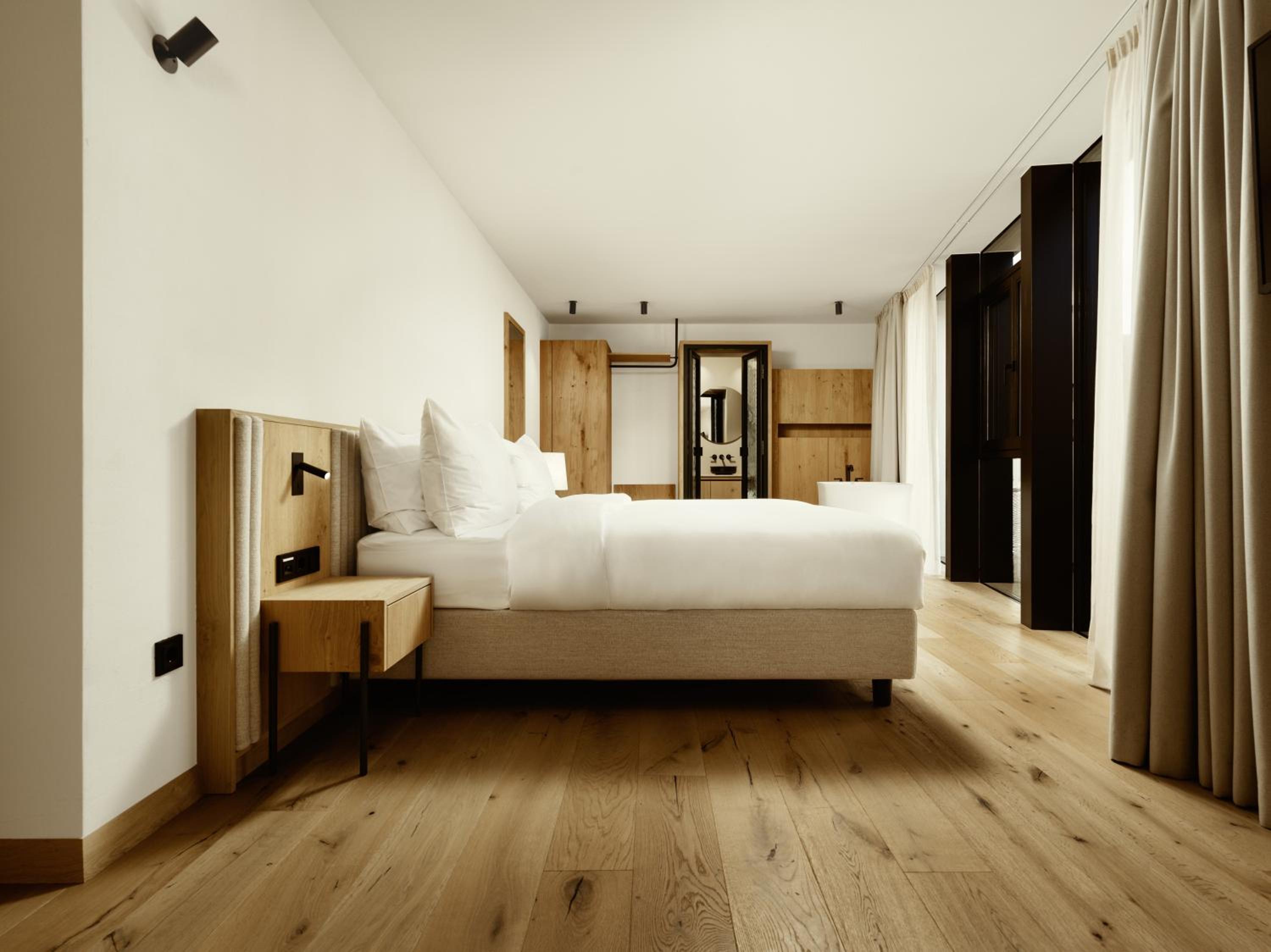 Penthouse - Photo 1