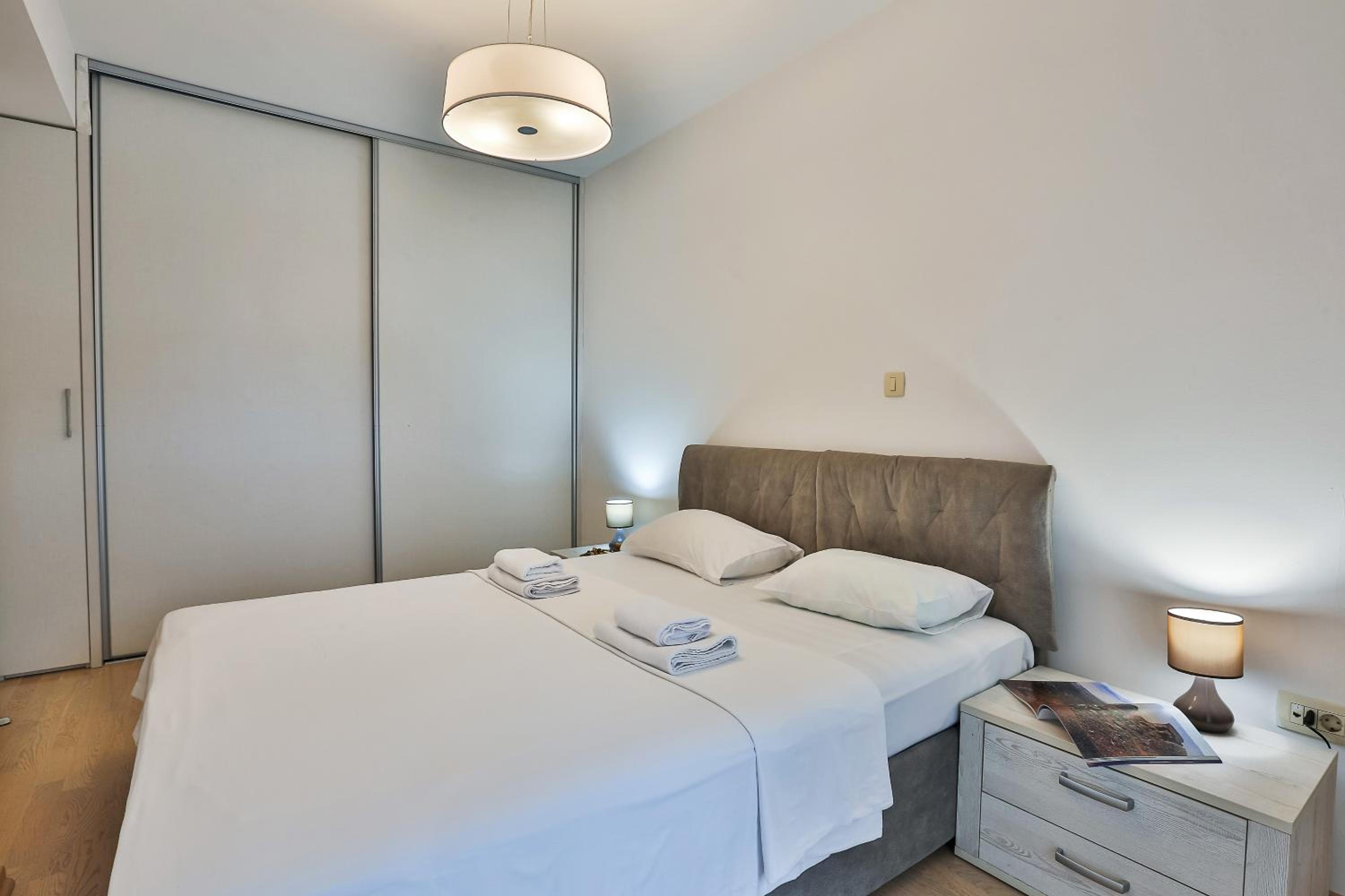 Apartment with Terrace photo 3