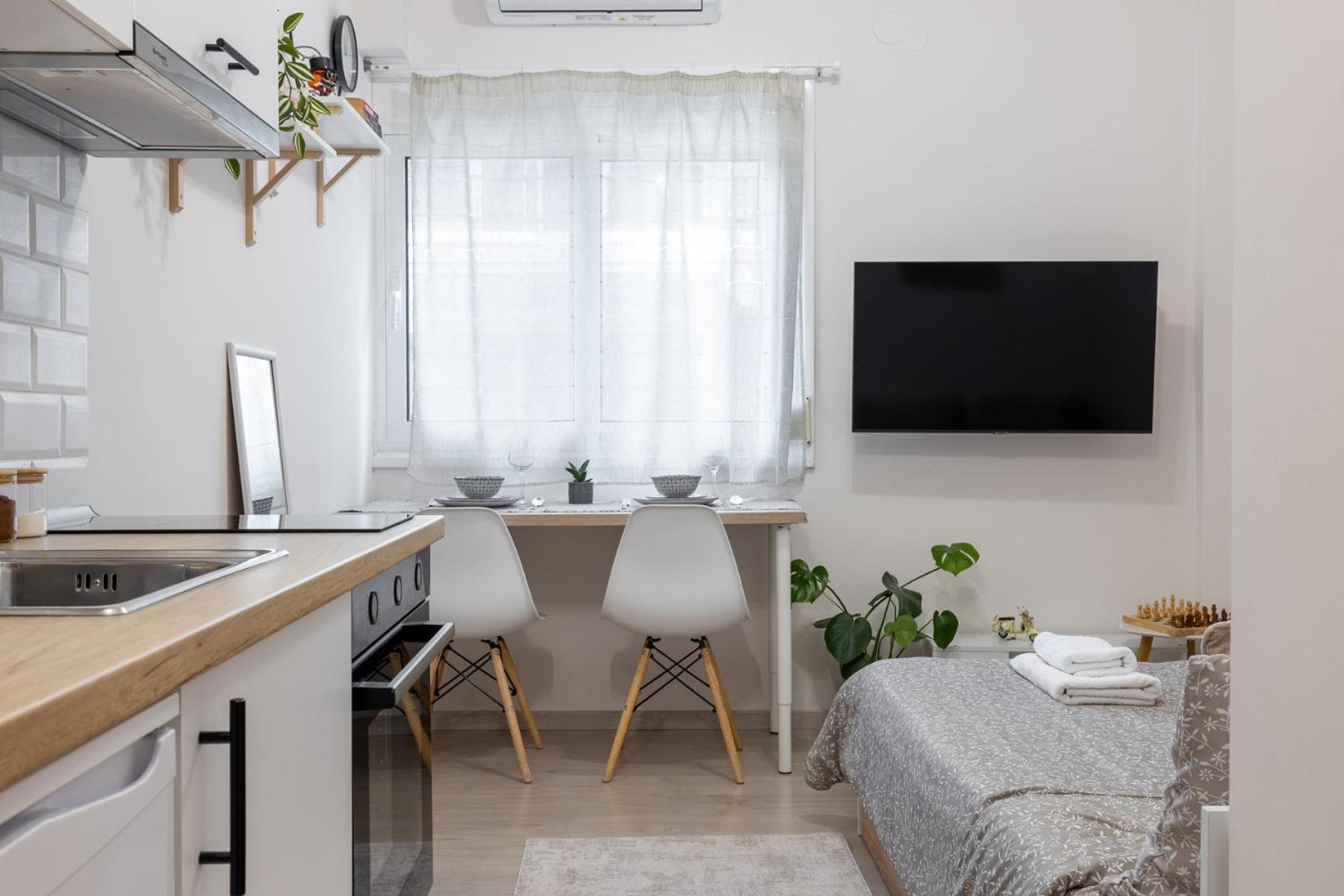 One-Bedroom Apartment photo 1