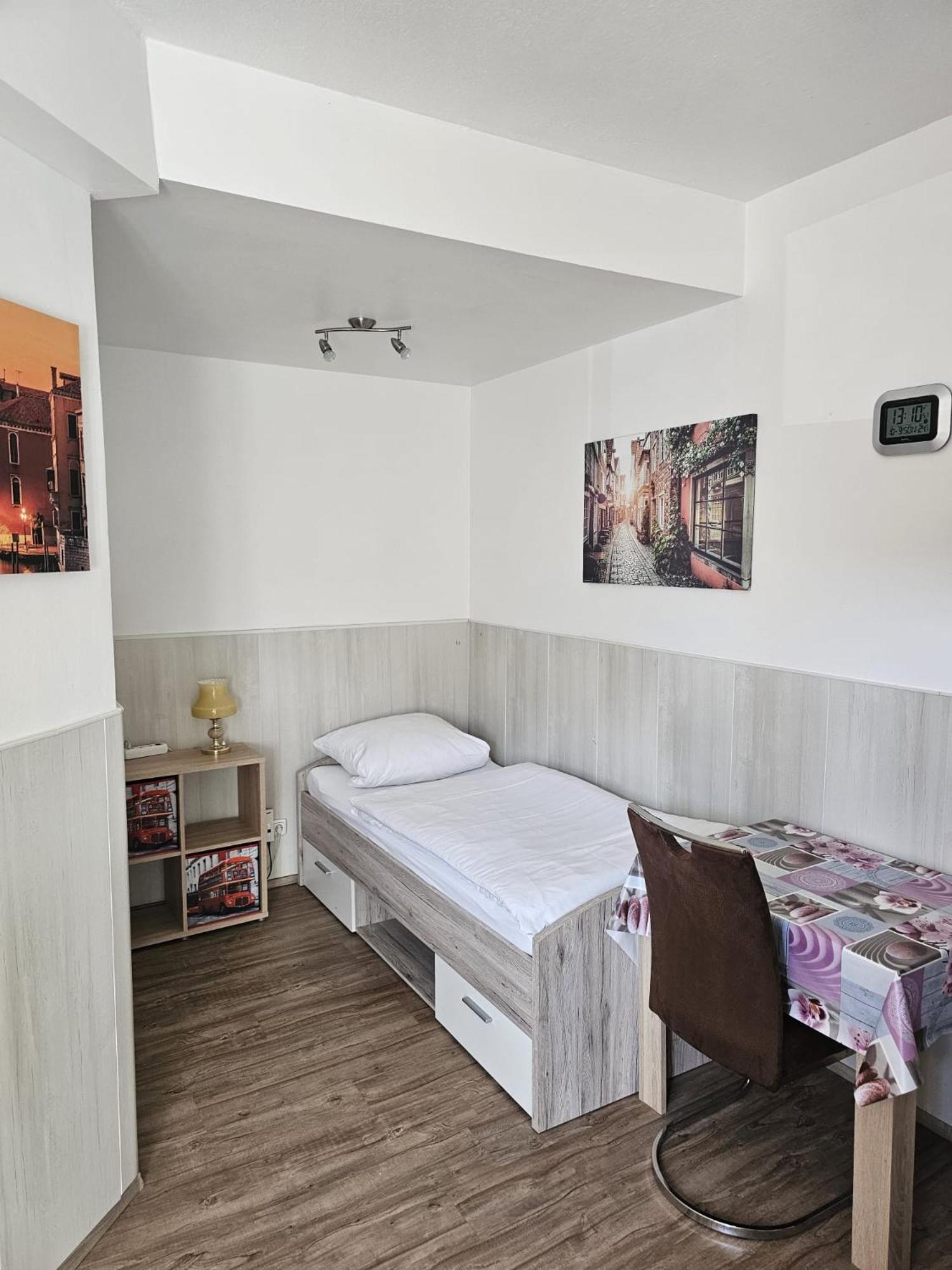 One-Bedroom Apartment with Terrace photo 1