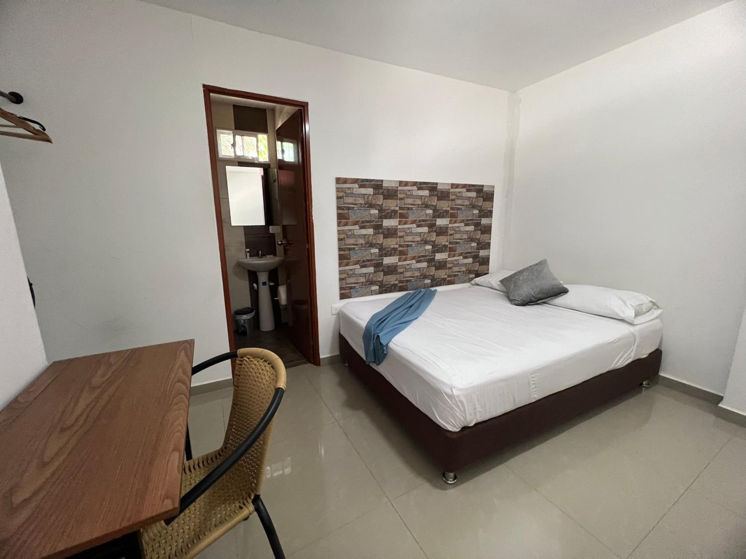 Triple Room with Private Bathroom photo 3