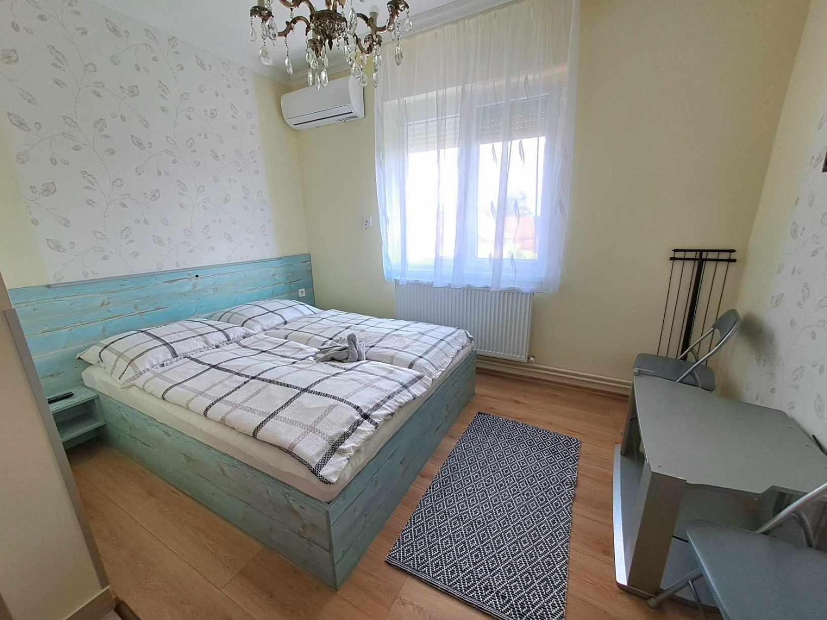 Three-Bedroom Apartment photo 1