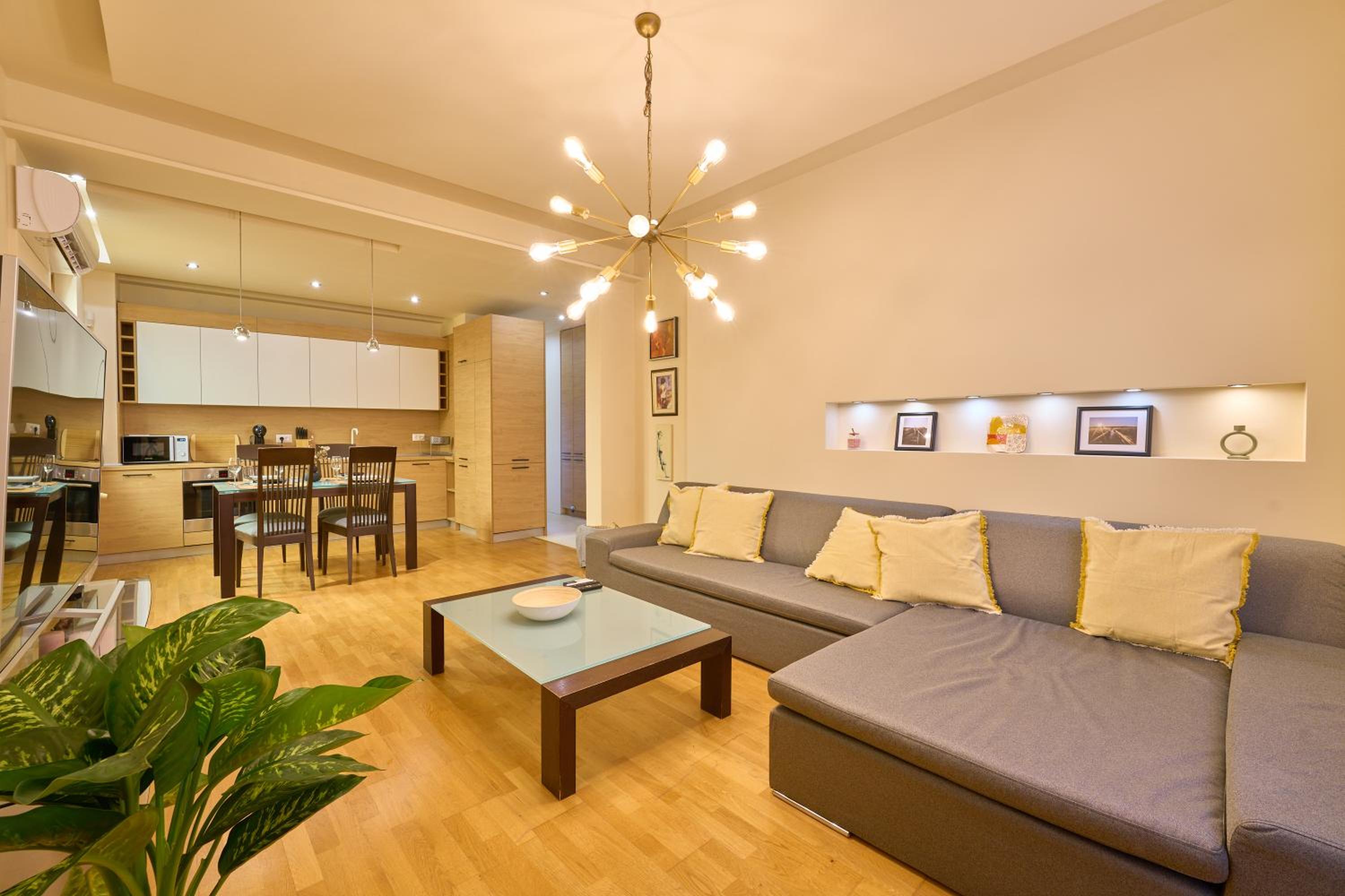 One-Bedroom Apartment