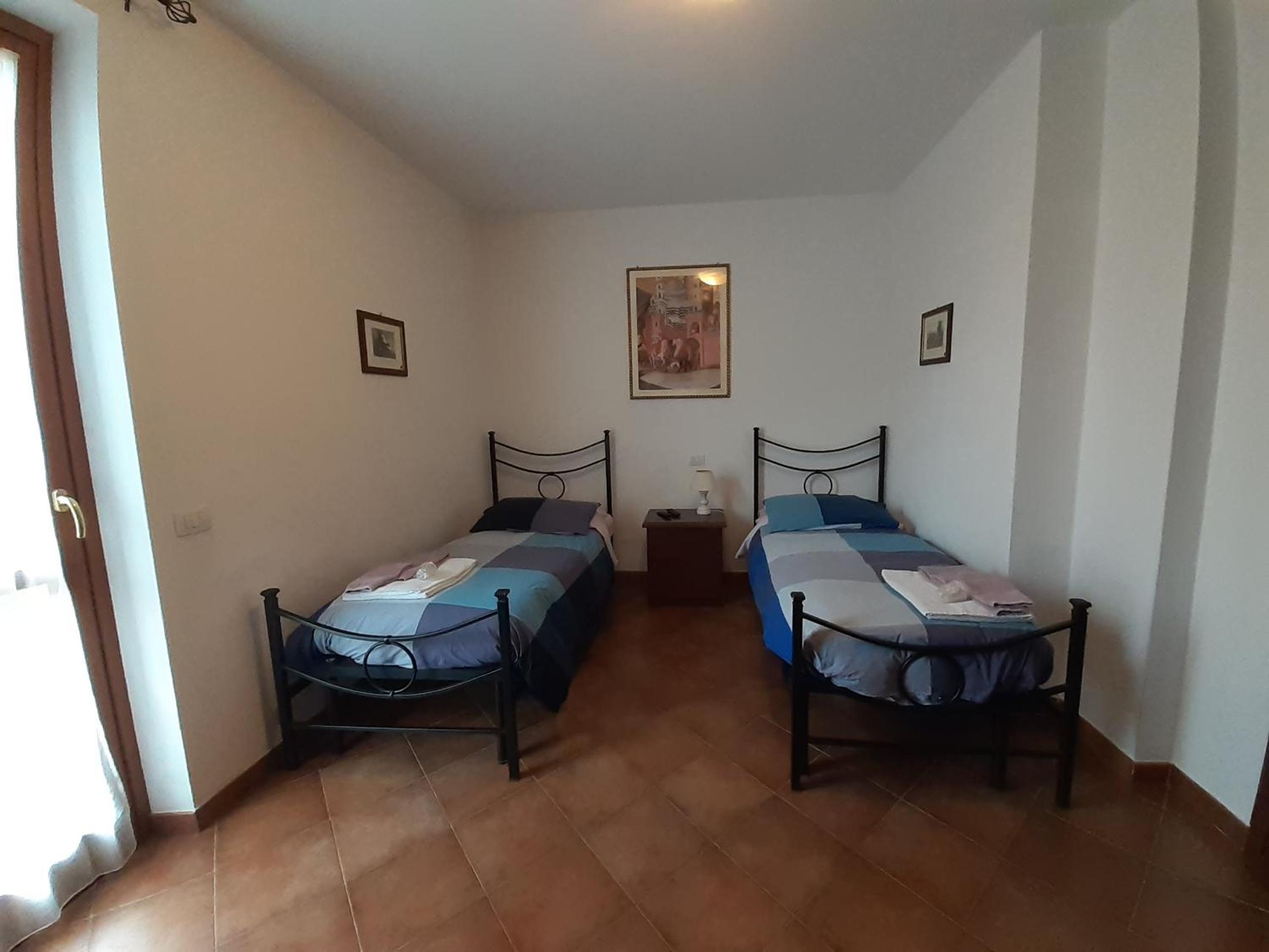 Double or Twin Room - Photo 5