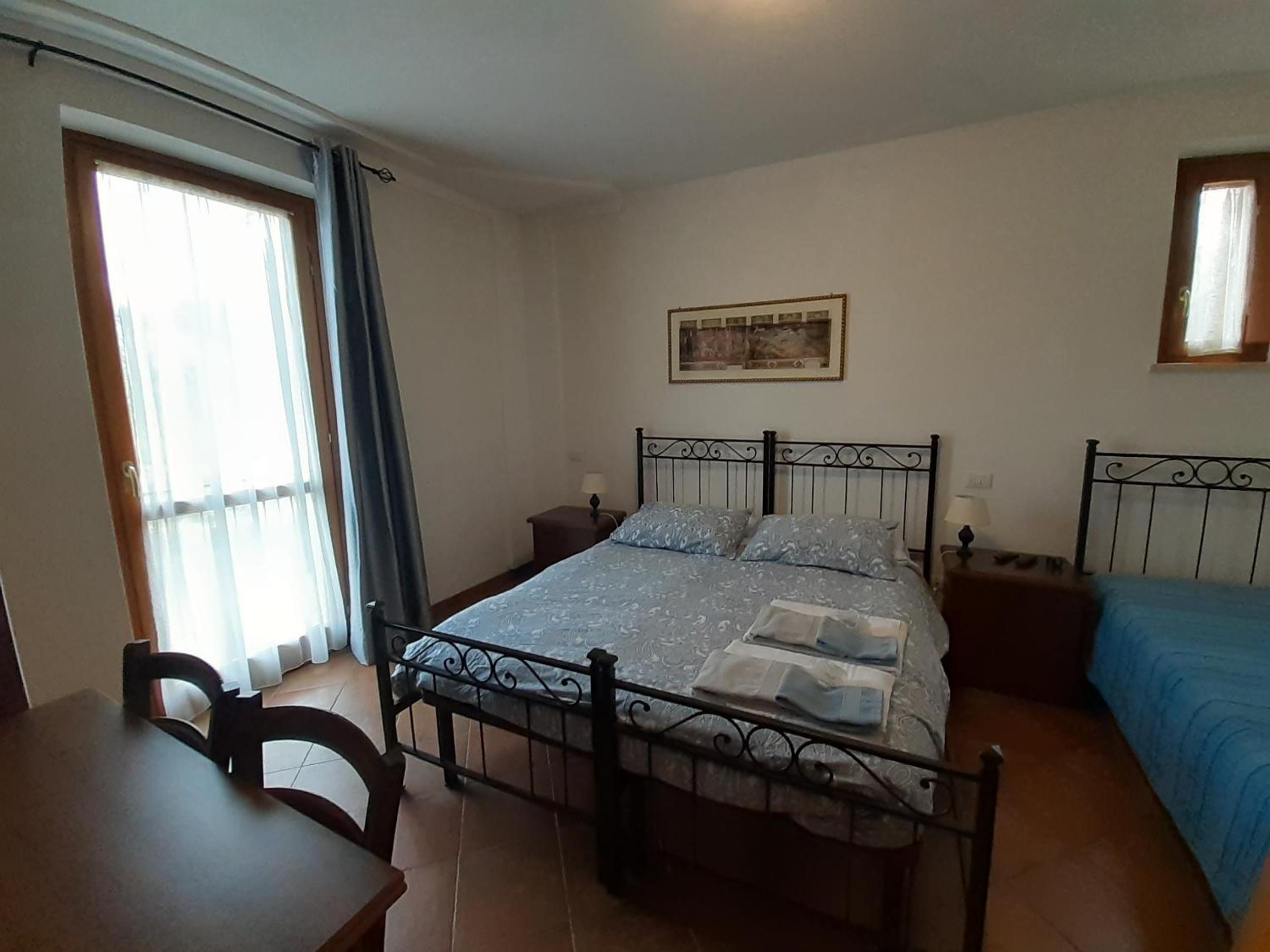 Double or Twin Room with Extra Bed - Photo 6