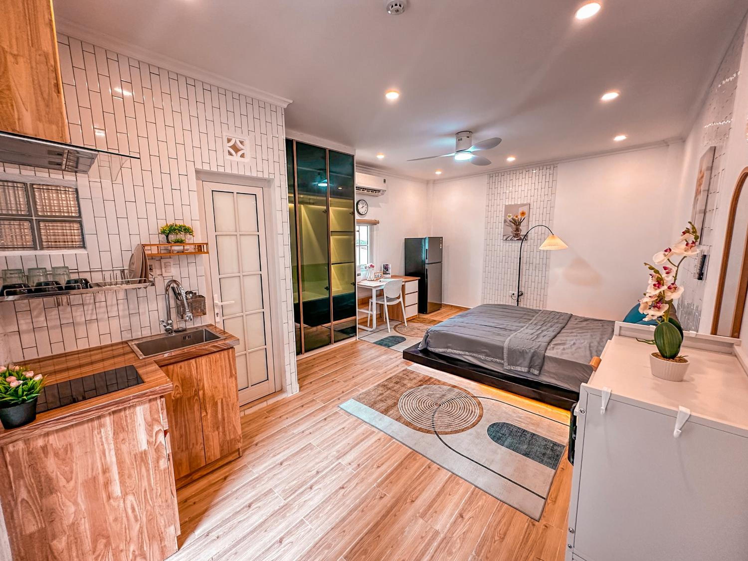 Double Room with Private Bathroom
