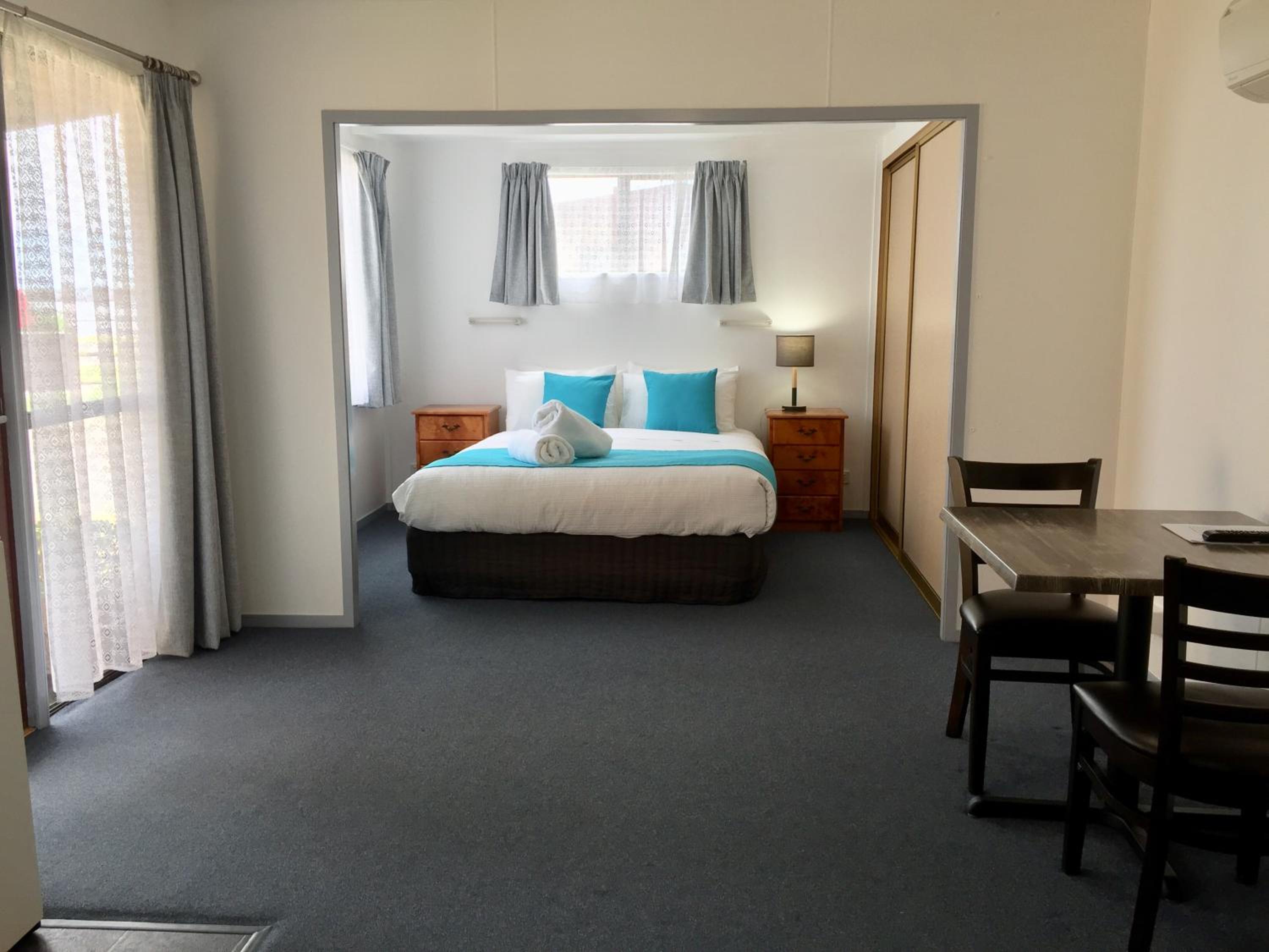 Cabin 6 photo 2