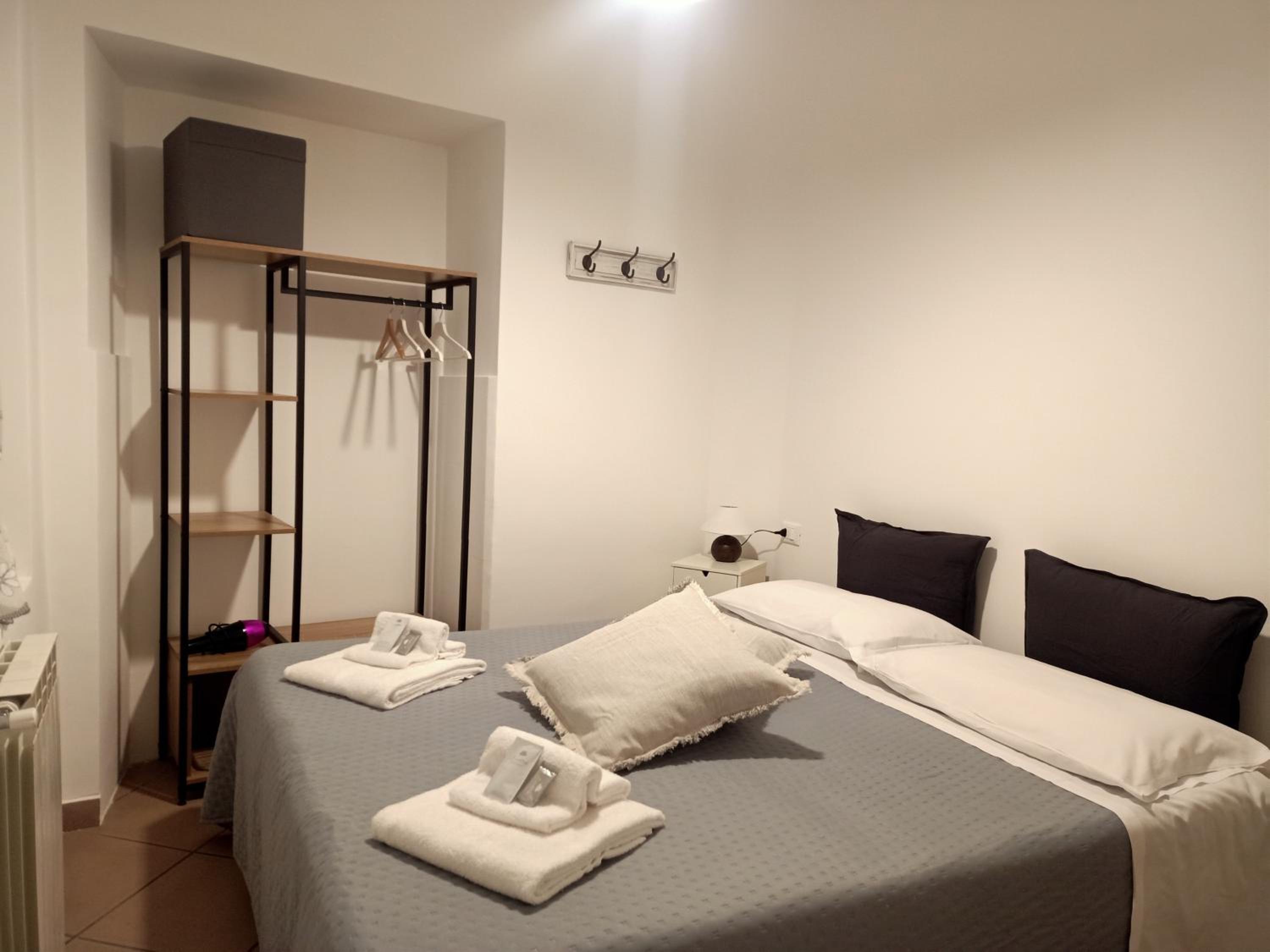 Small Double Room photo 3
