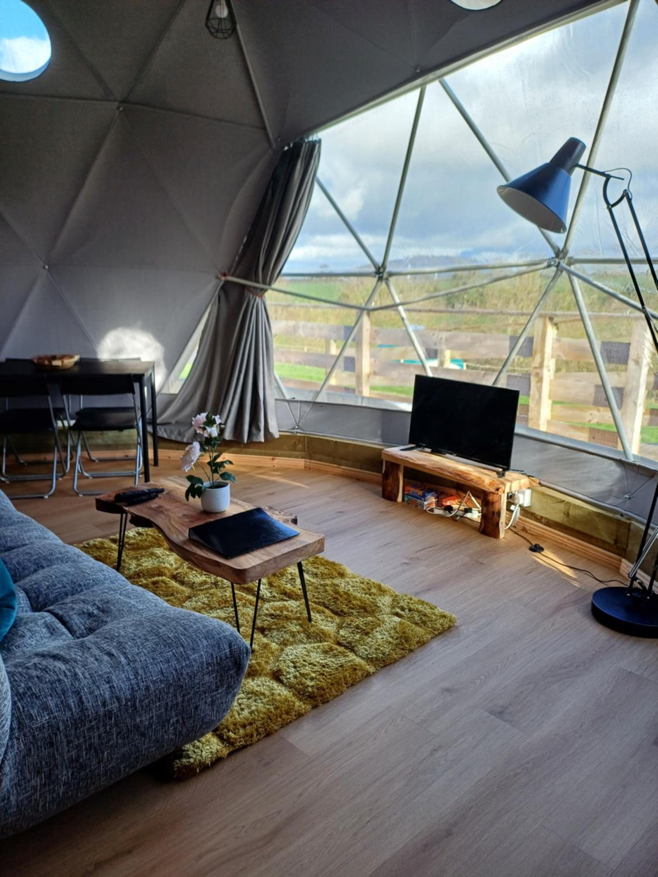 Tent - Photo 15