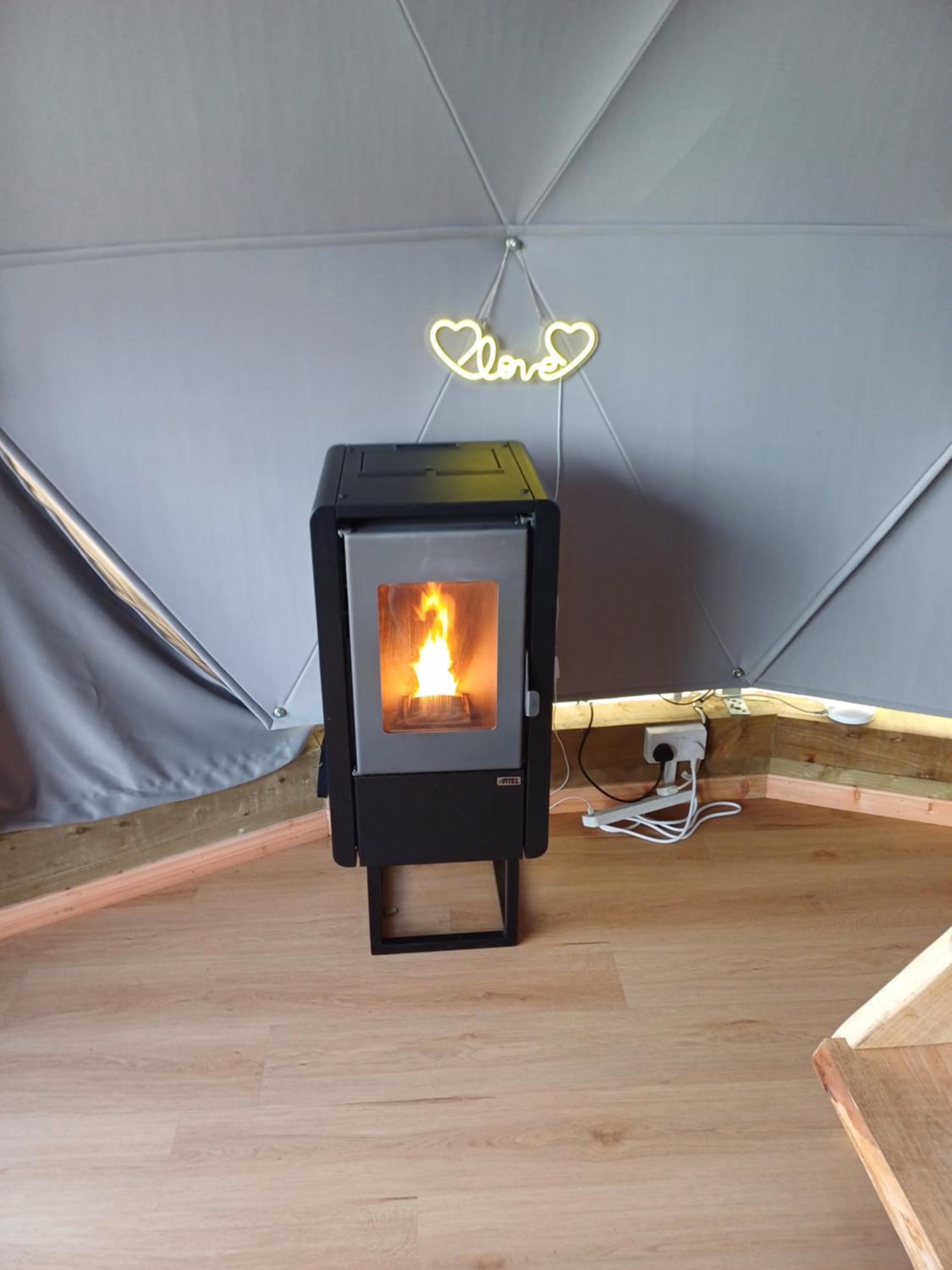 Tent - Photo 16