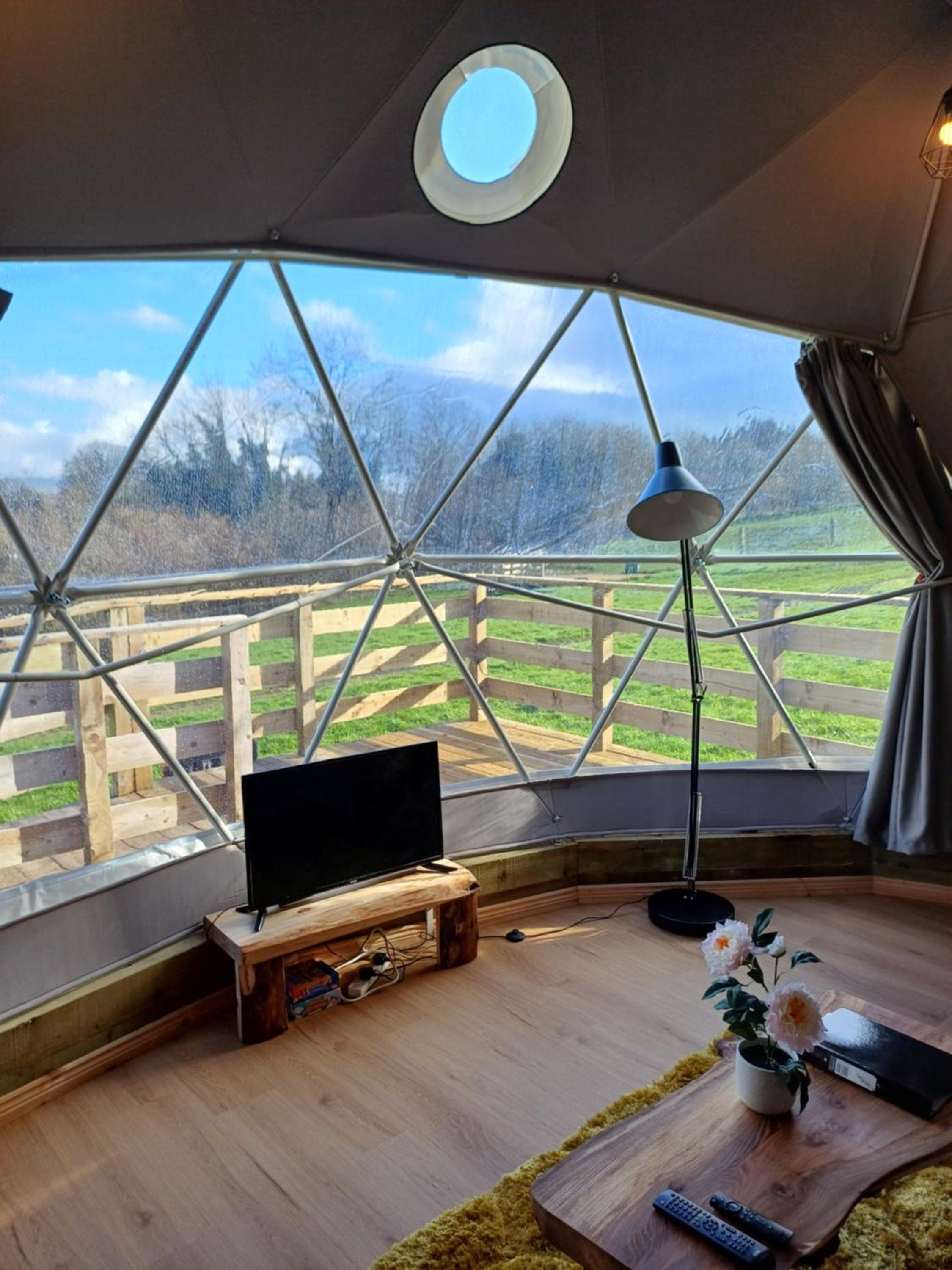 Tent - Photo 20