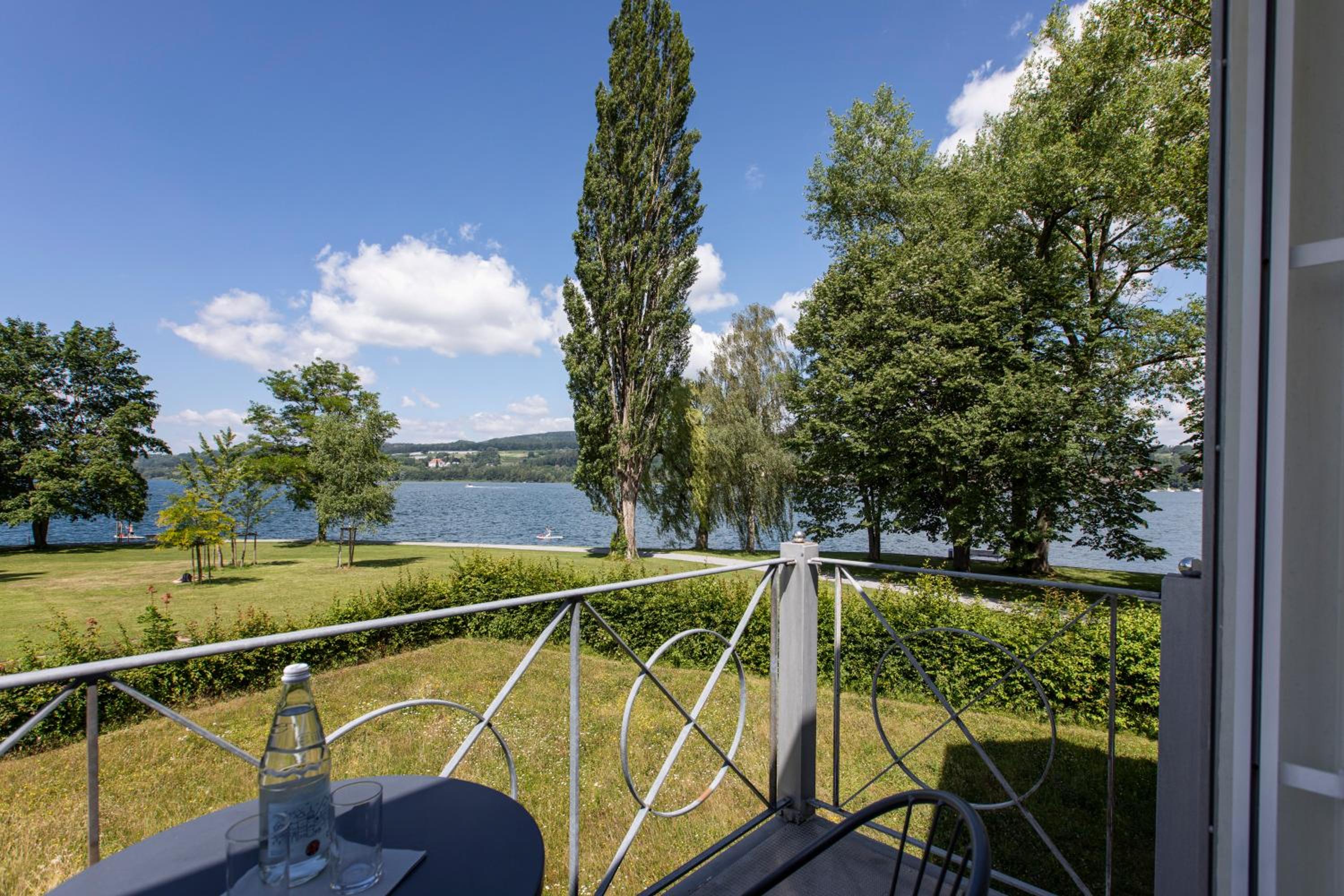 Double Room with Lake View photo 2