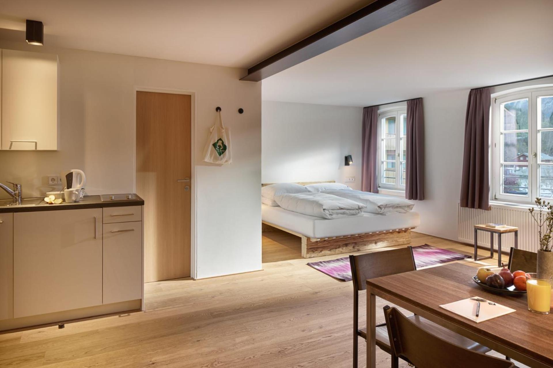 Family Room With Kitchenette - Photo 1