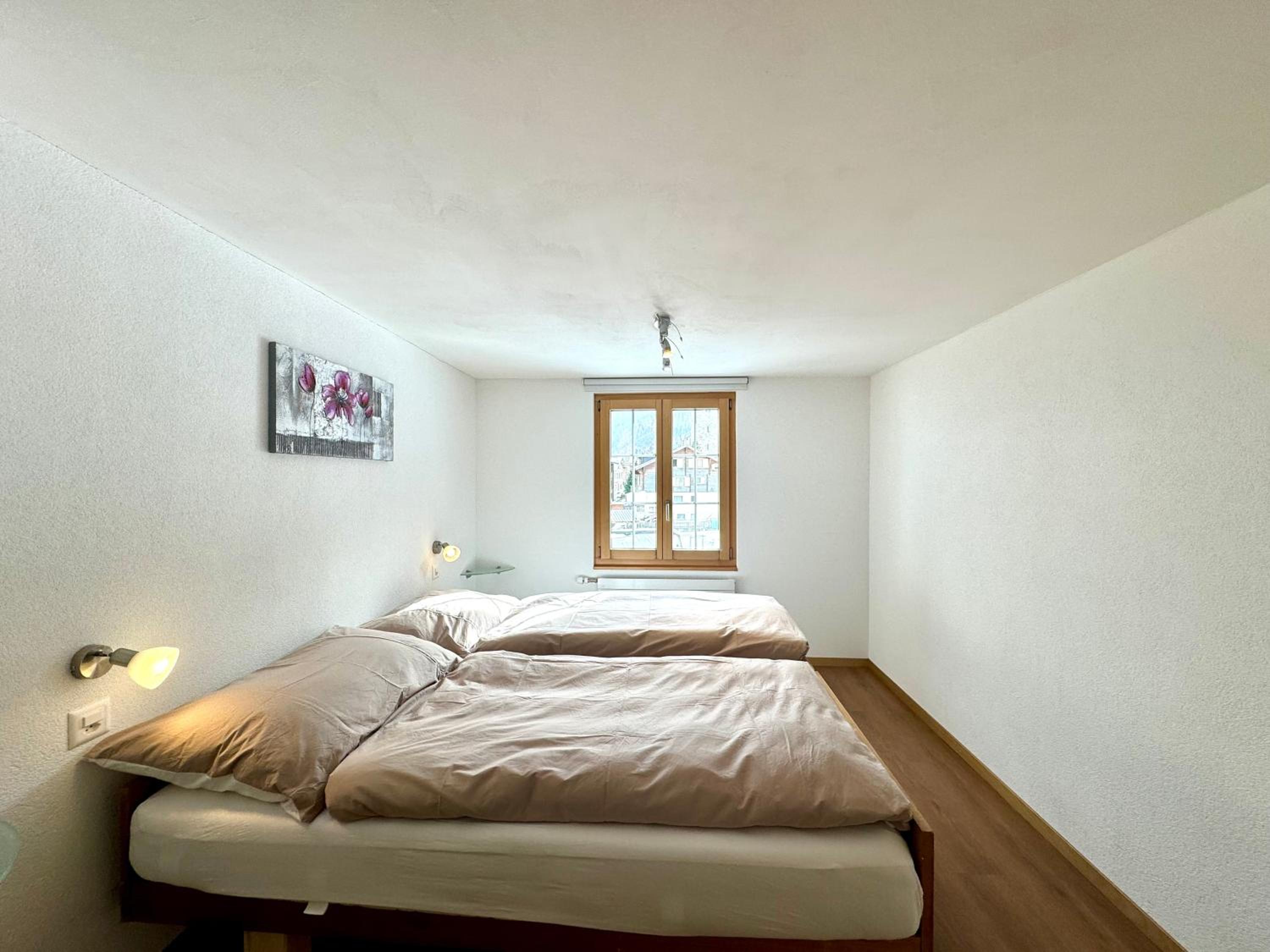 Three-Bedroom Apartment - Upper Floor - Photo 3