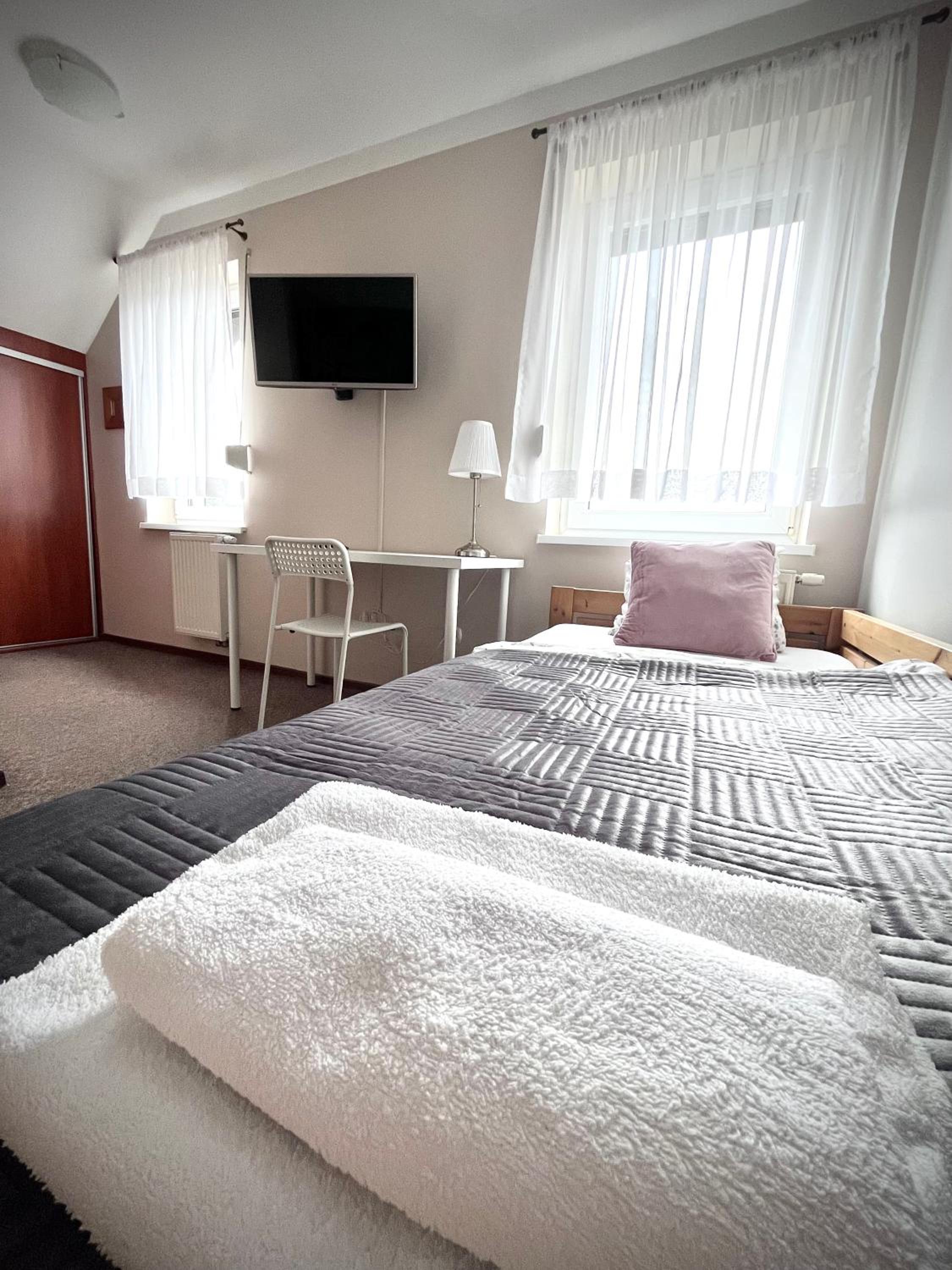Single Room photo 2