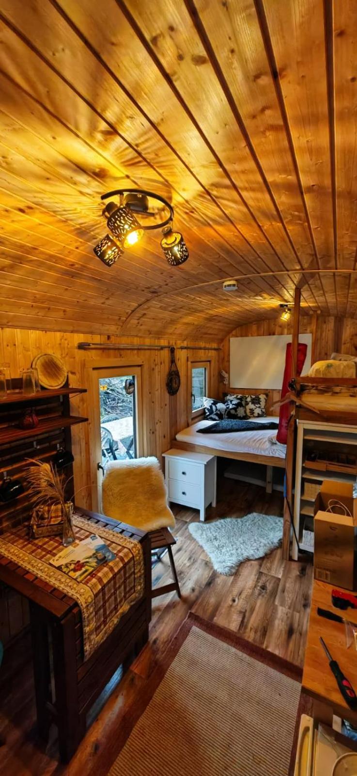 Mobile Home photo 2