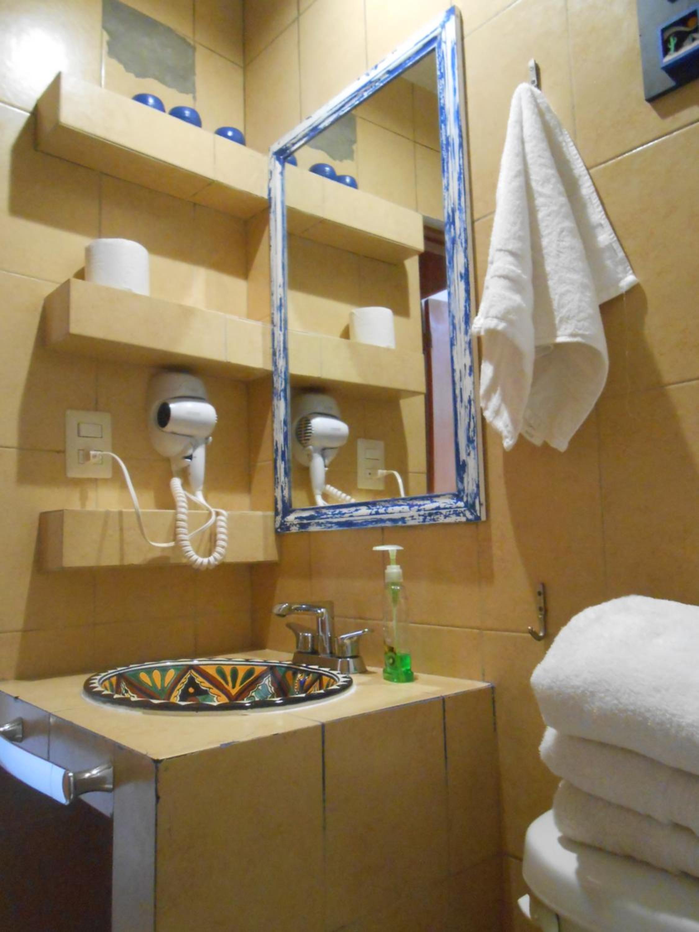 One-Bedroom Apartment - Photo 8