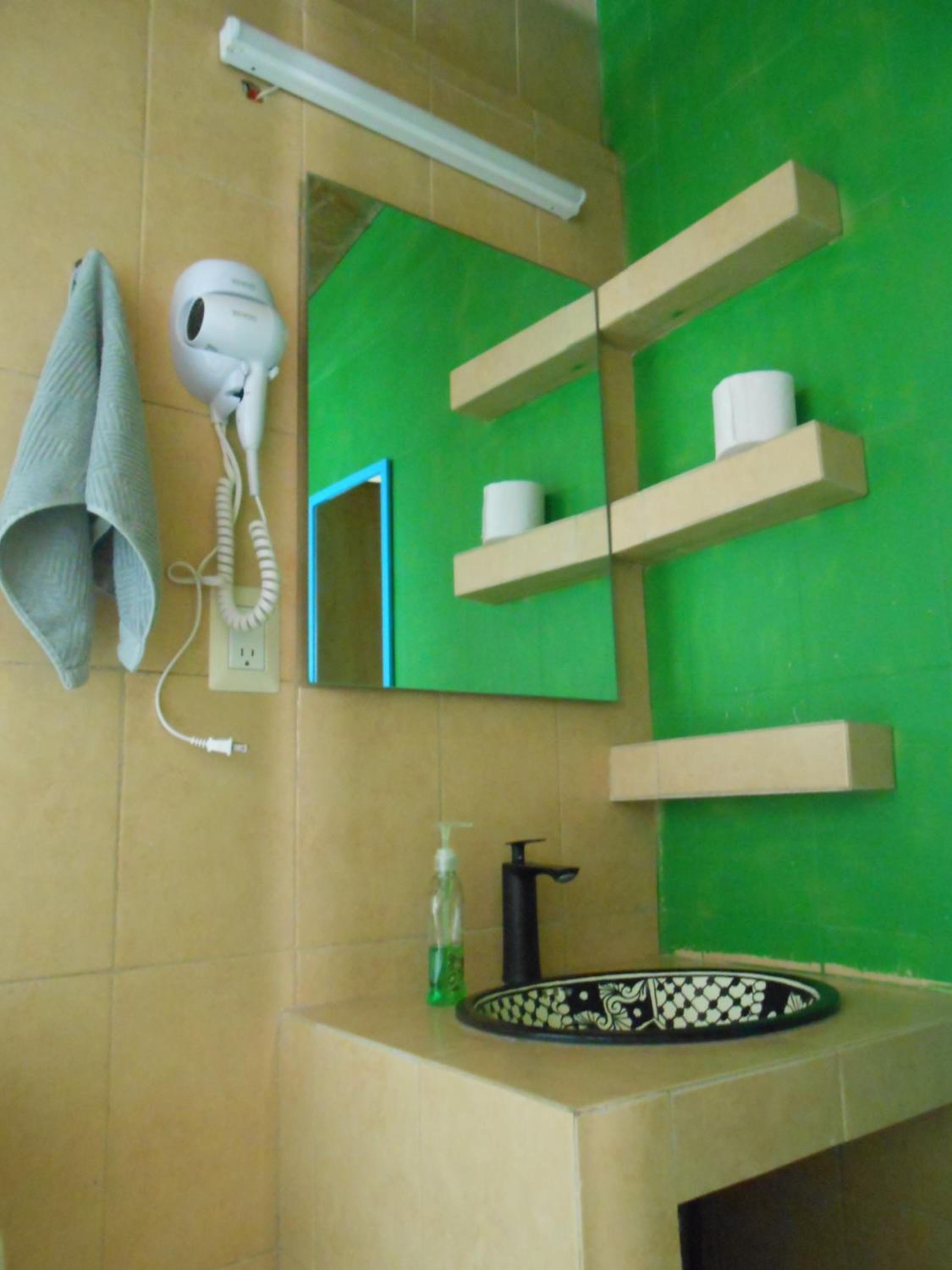 Economy Double Room - Photo 7