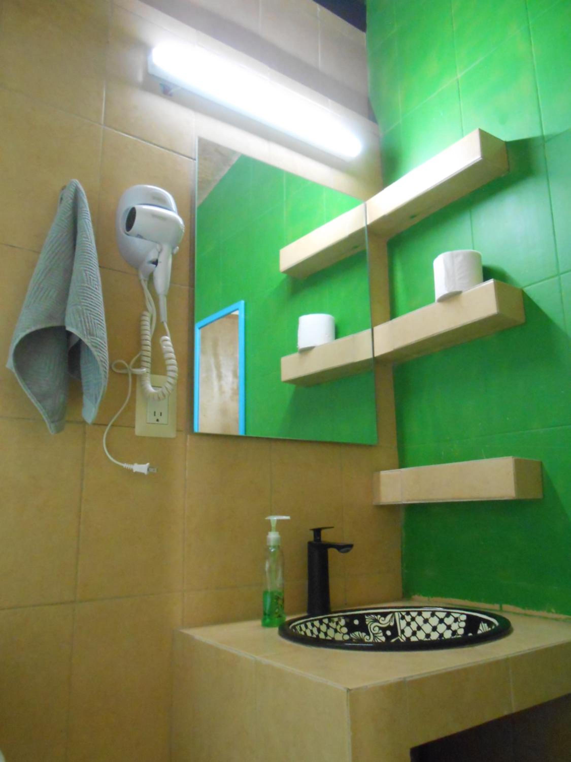 Economy Double Room - Photo 6