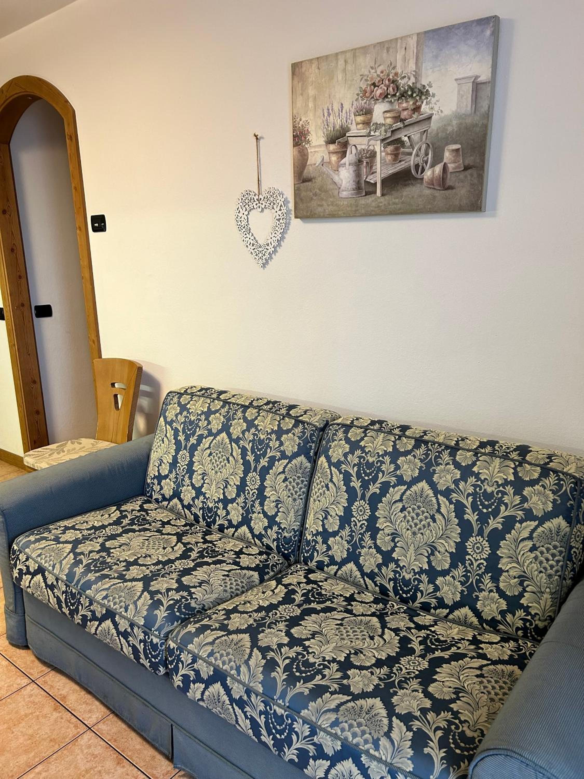 Two-Bedroom Apartment (5 Adults) photo 2