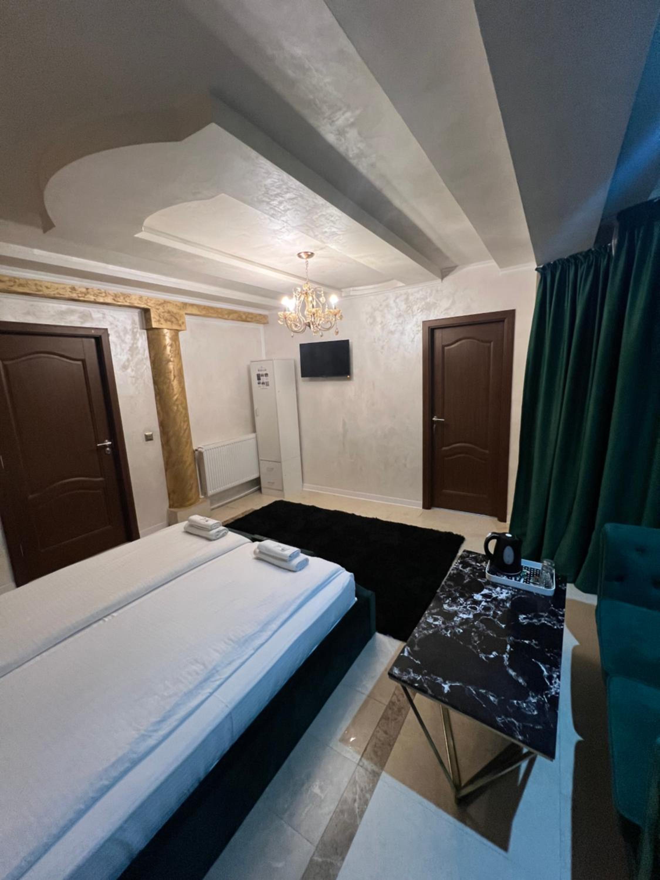 Deluxe Room (1 adult + 2 children) photo 2