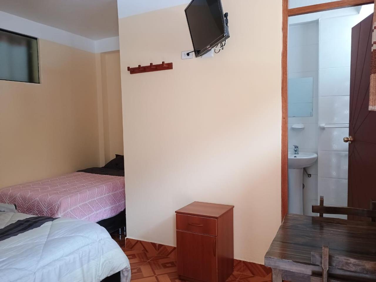 Family Room with Private Bathroom photo 2