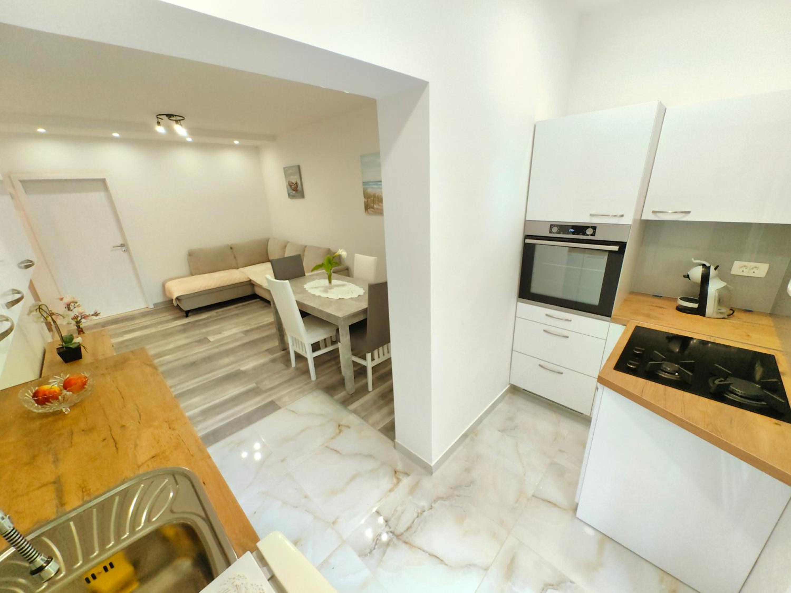 Apartment with Terrace photo 3