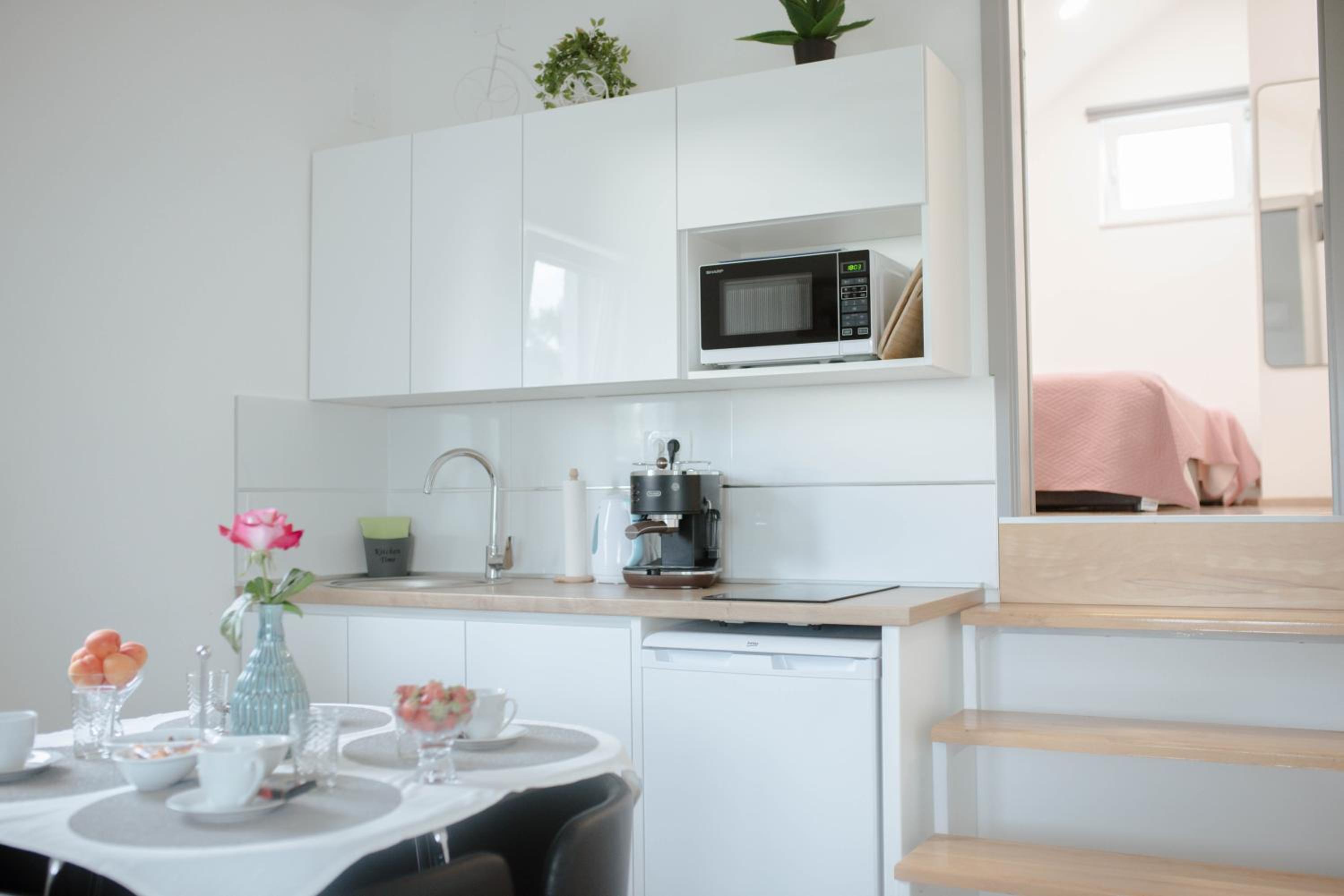 One-Bedroom Apartment - Photo 13