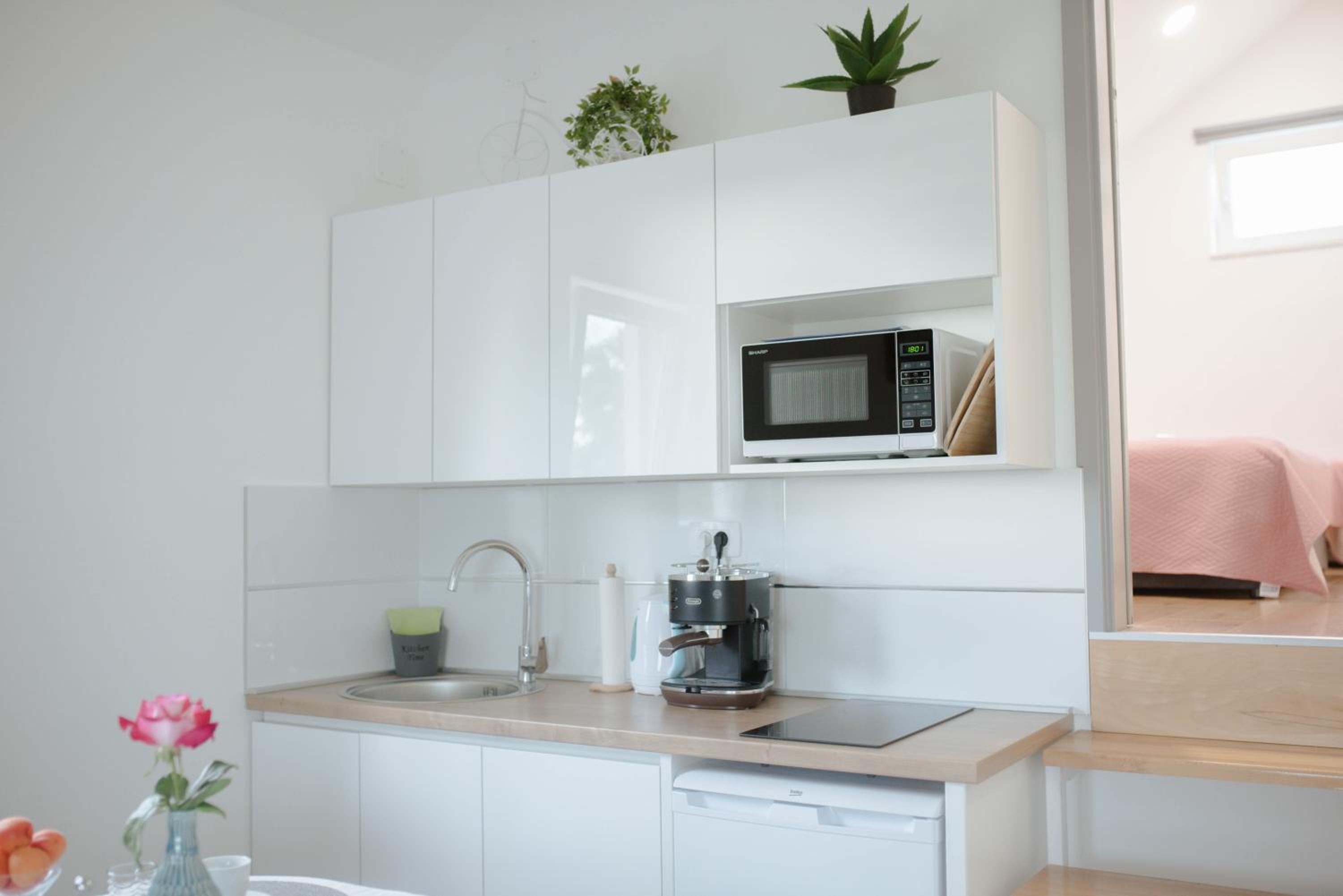 One-Bedroom Apartment - Photo 14