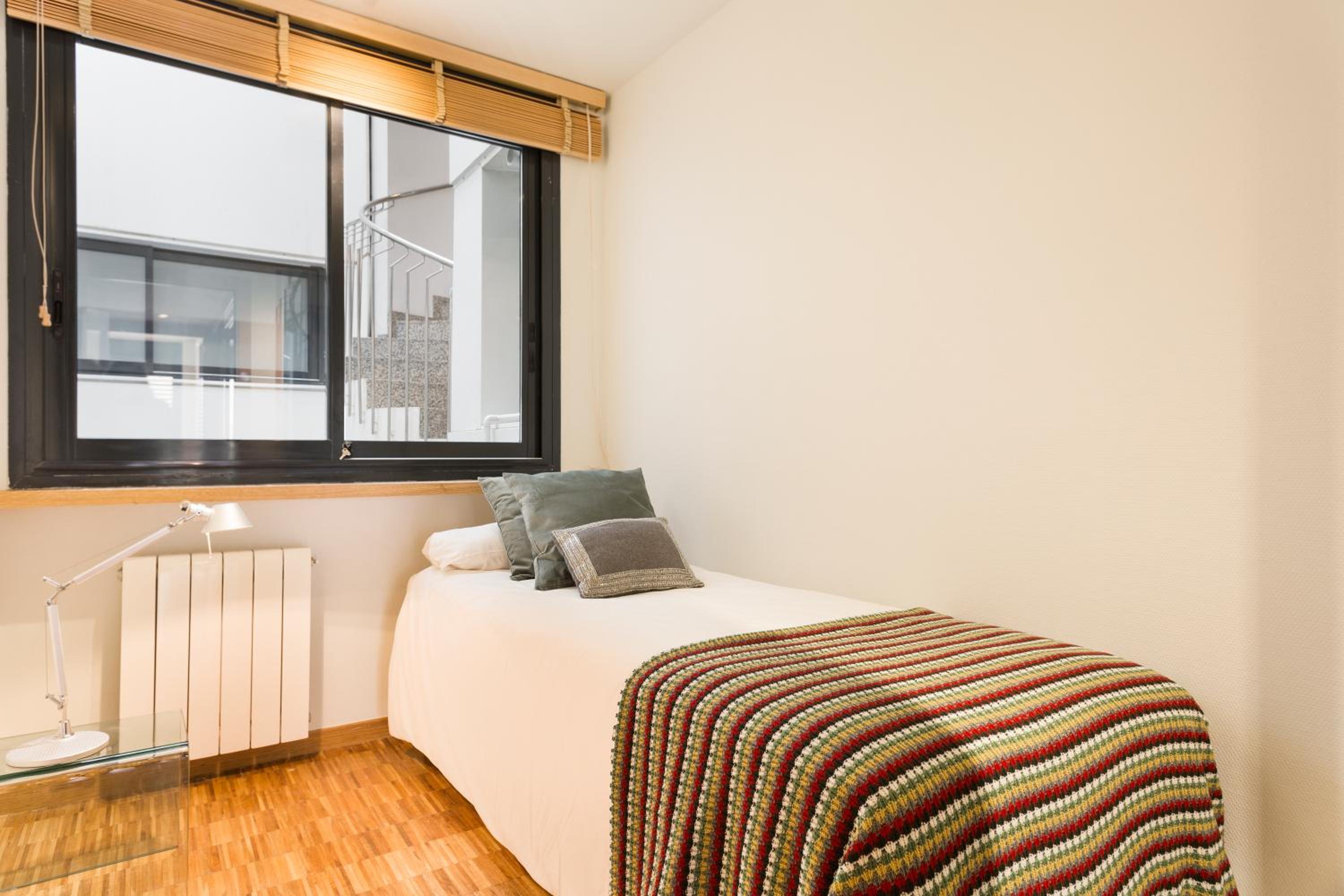Apartamento con Balcón