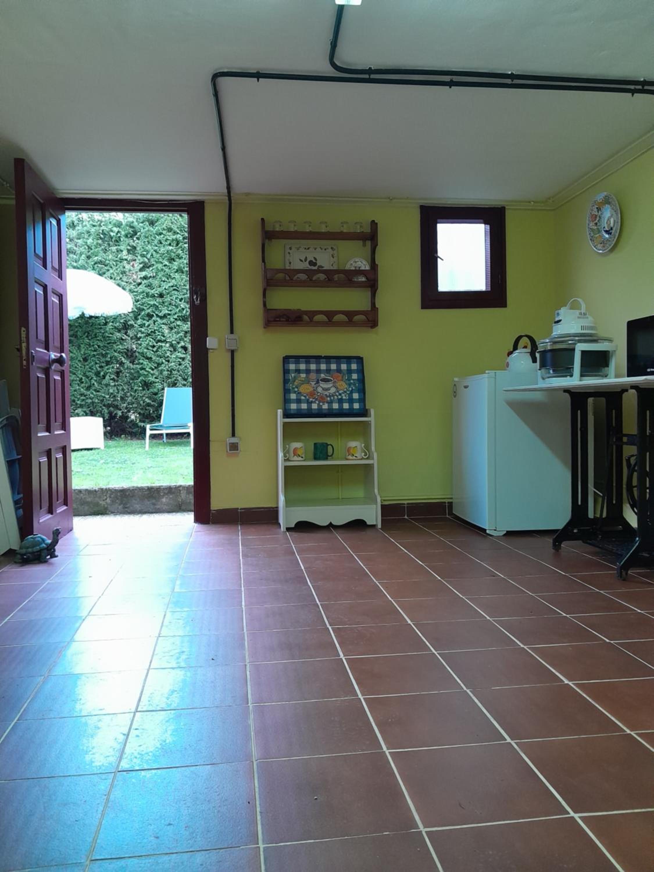 Three-Bedroom House photo 3