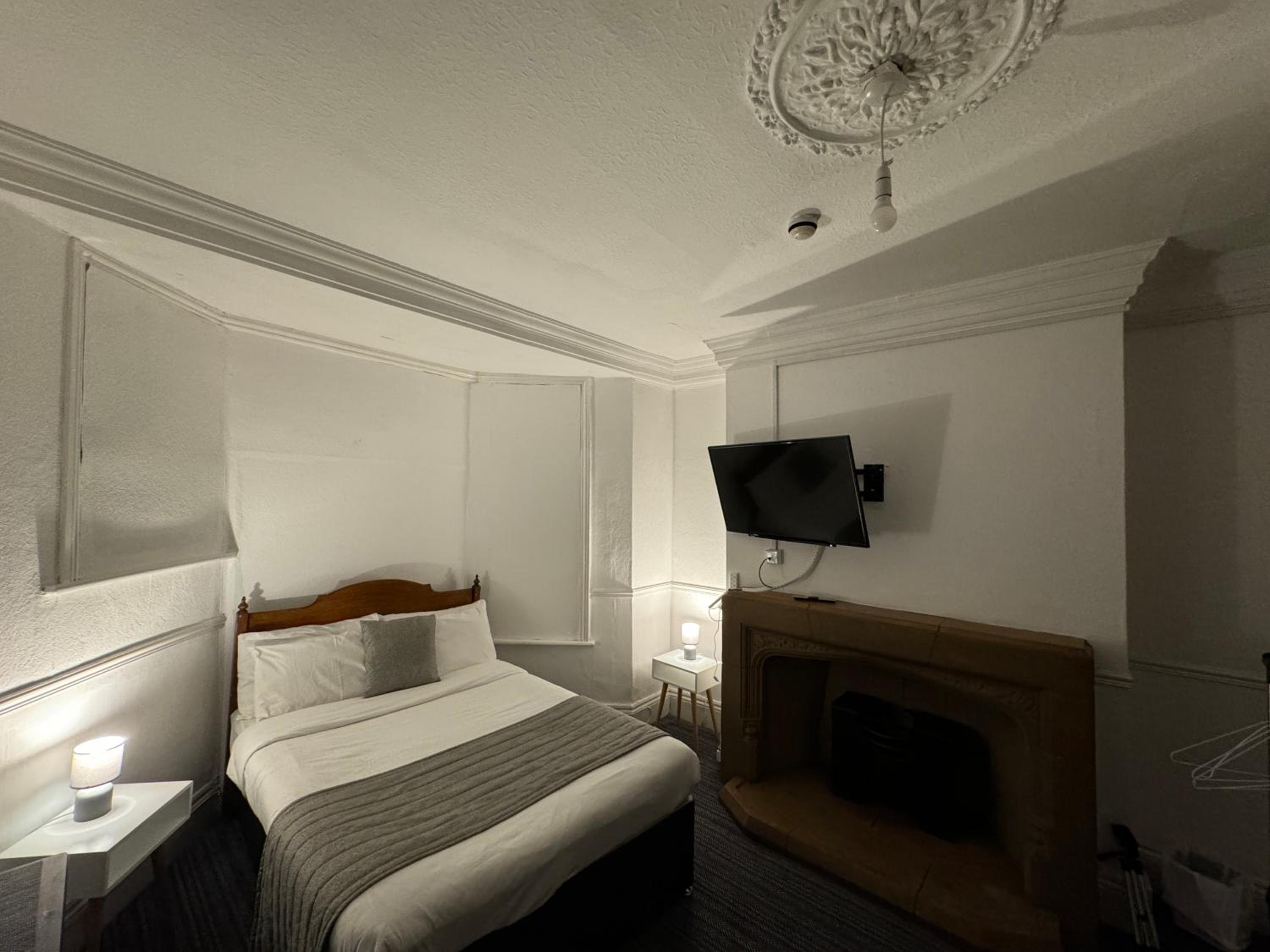 Double Room with Private Bathroom