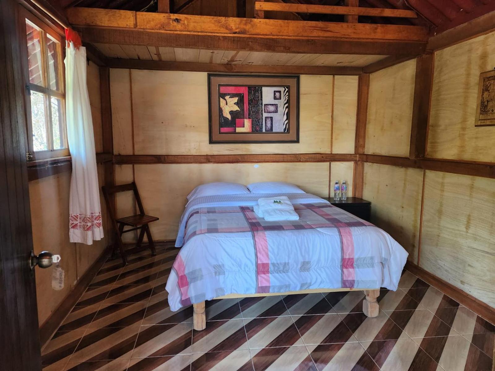 Standard Double Room - Photo 3