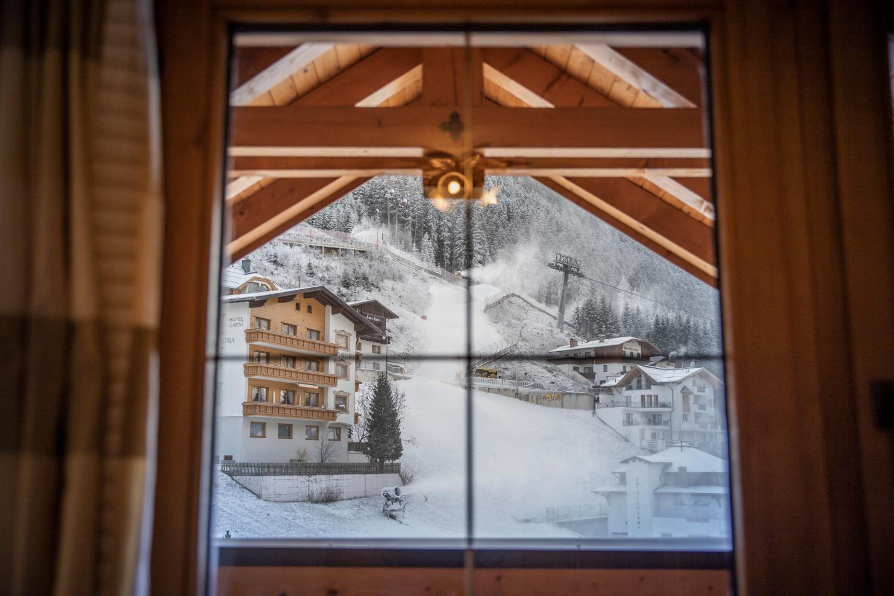 Deluxe Double Room - Photo 5