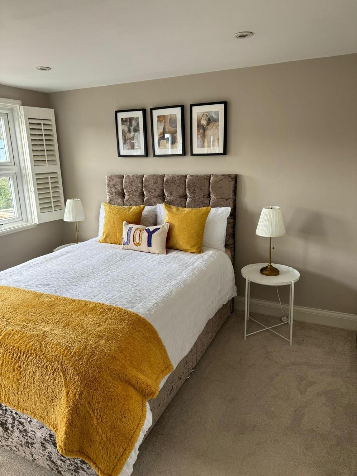 Double Room with Private Bathroom photo 1