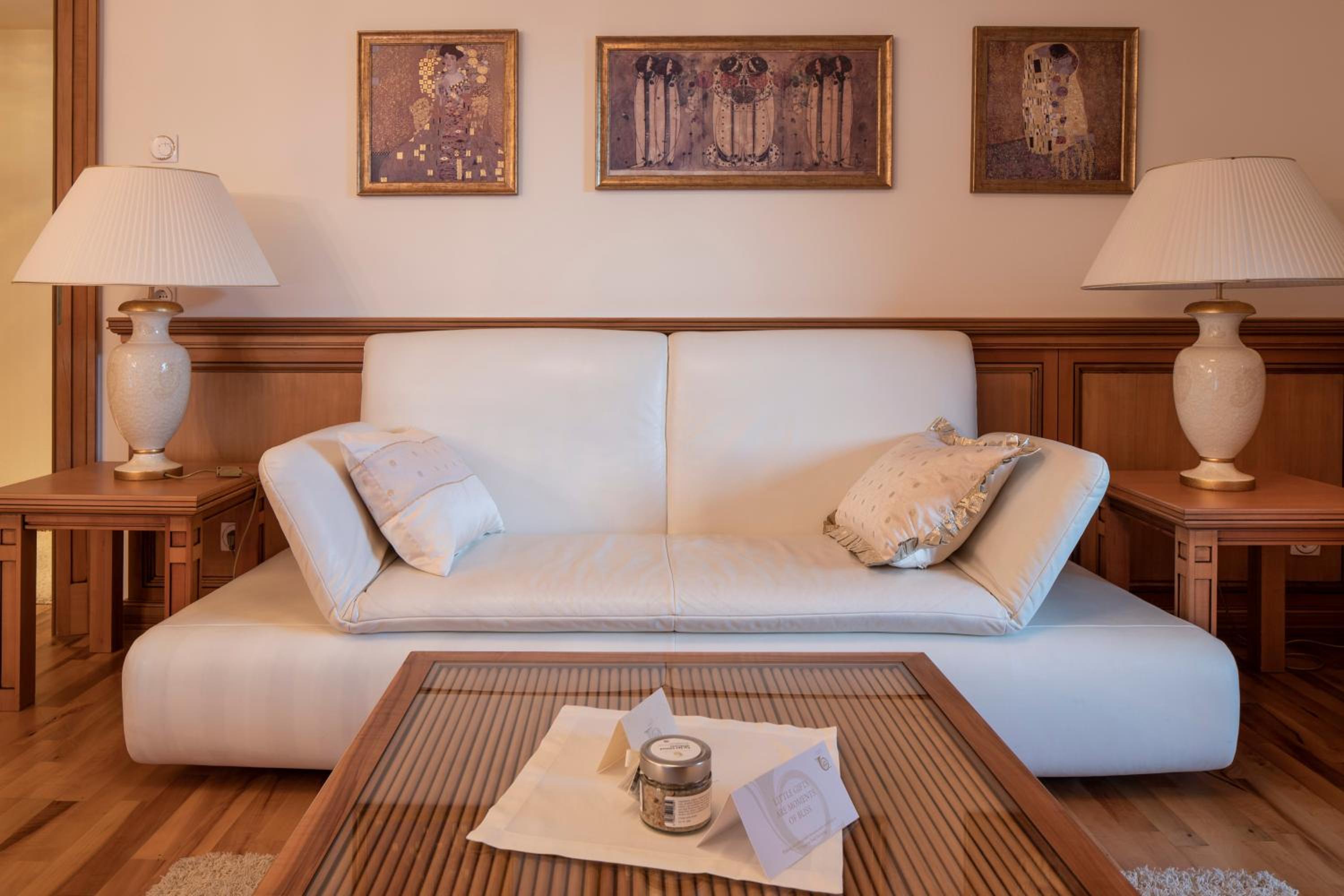 Suite with Sauna - Photo 2