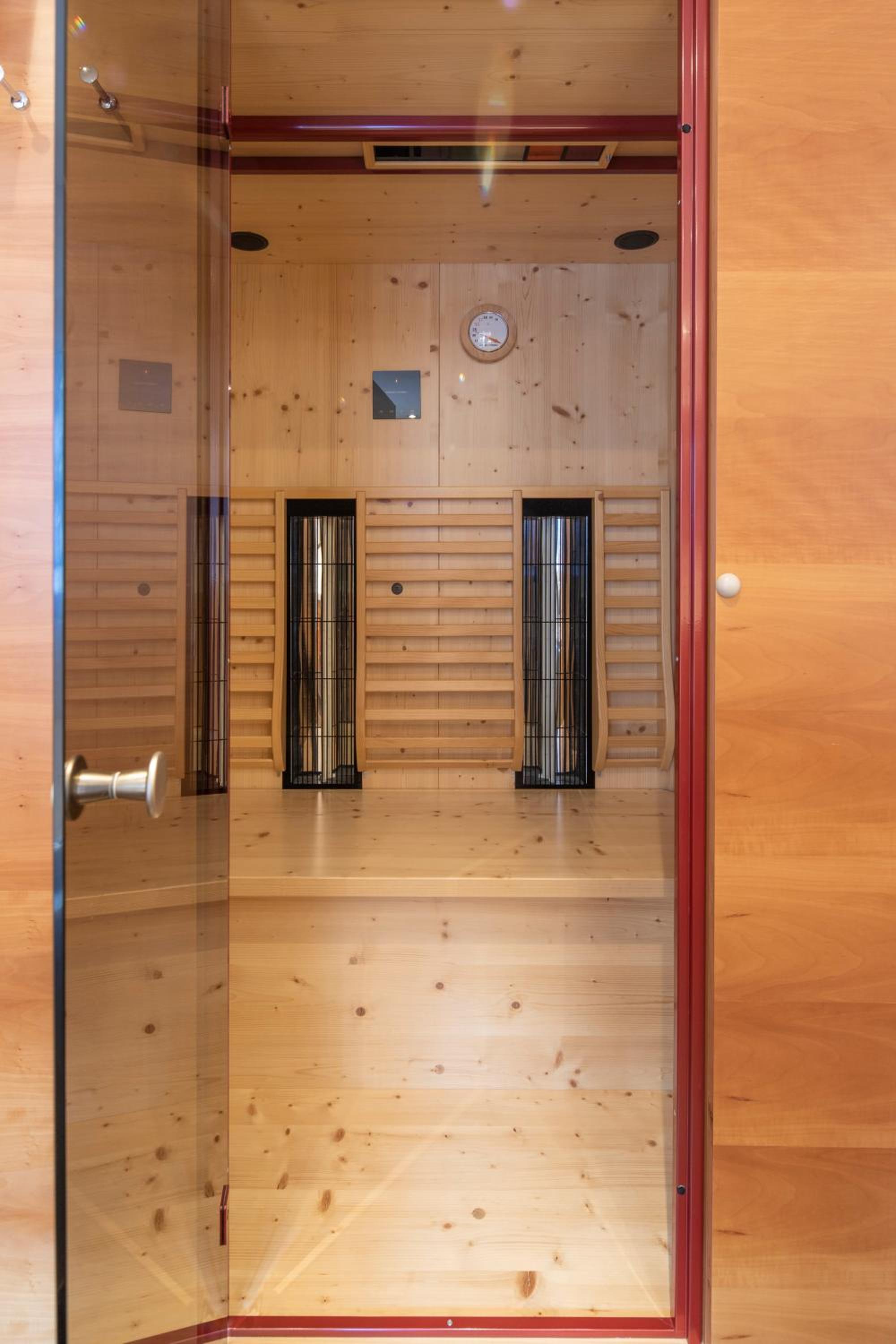 Exclusive Suite - Photo 2