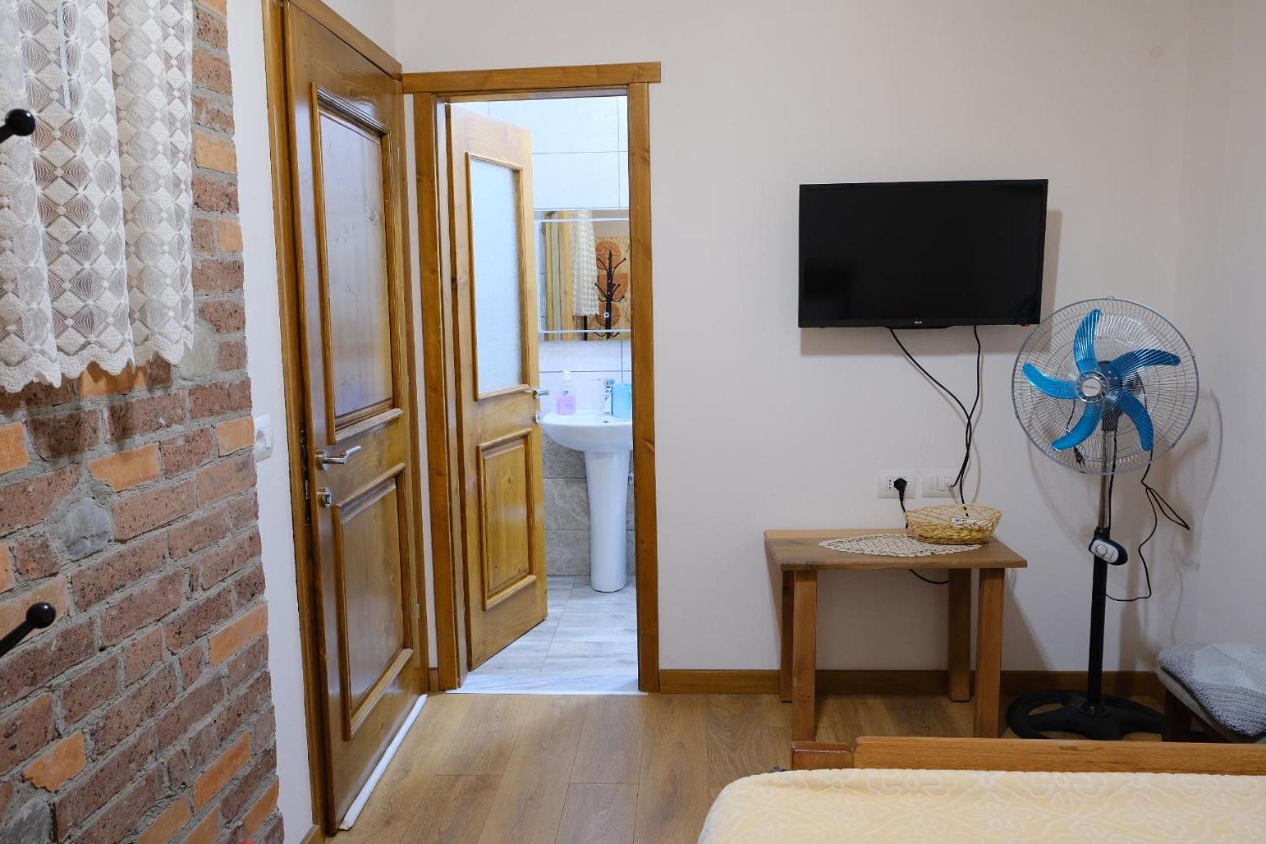 Standard Single Room with Shower