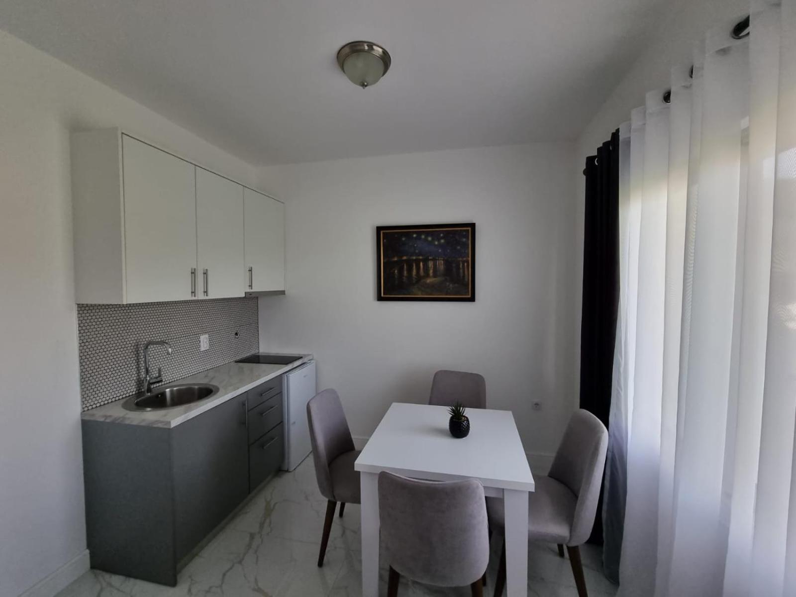 Two-Bedroom Apartment with Terrace - Photo 45