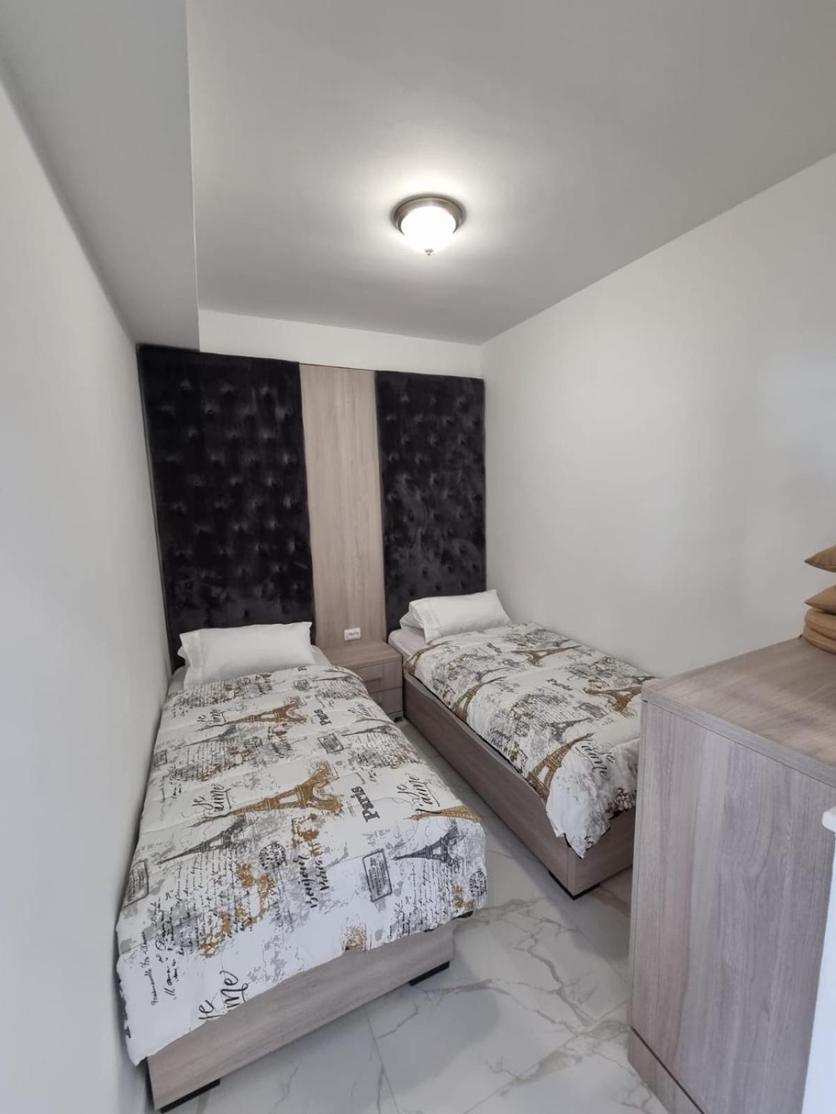 Two-Bedroom Apartment with Terrace - Photo 34