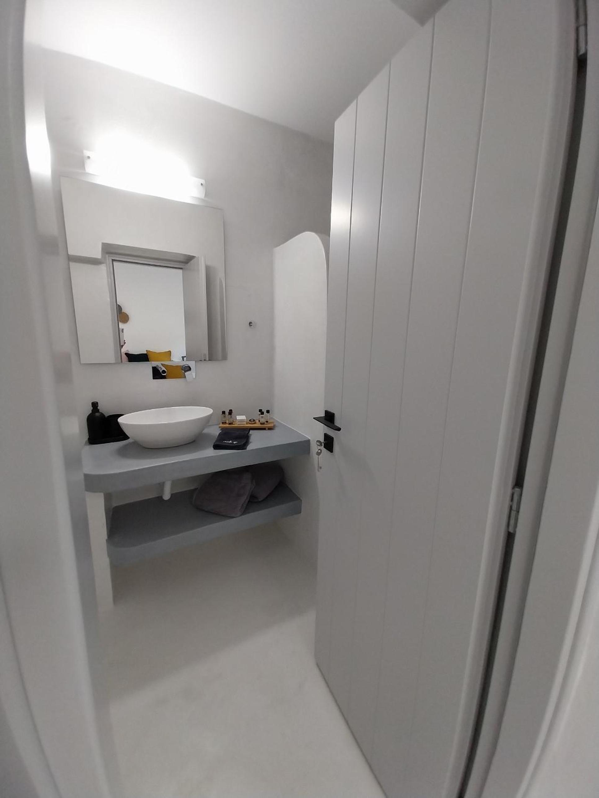 Deluxe Room - Photo 38