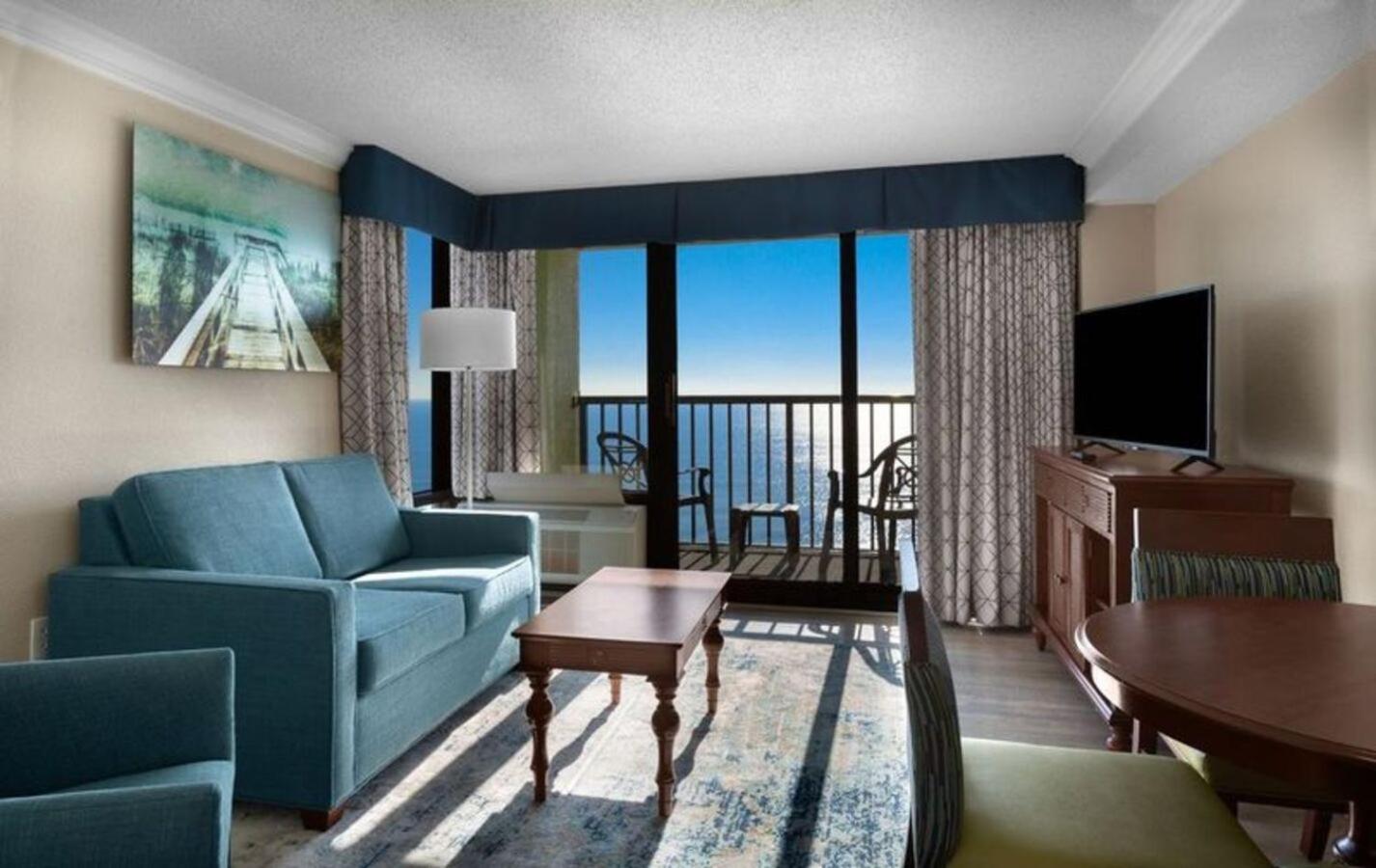Tower Oceanfront King Suite - 1 King Bed with 1 Double Murphy Bed & 1 Single Sleeper Sofa - Photo 4